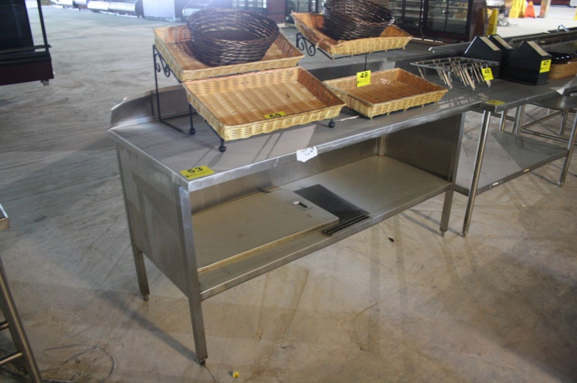 STAINLESS STEEL TABLE W/STORAGE 60 X 30 X 36''