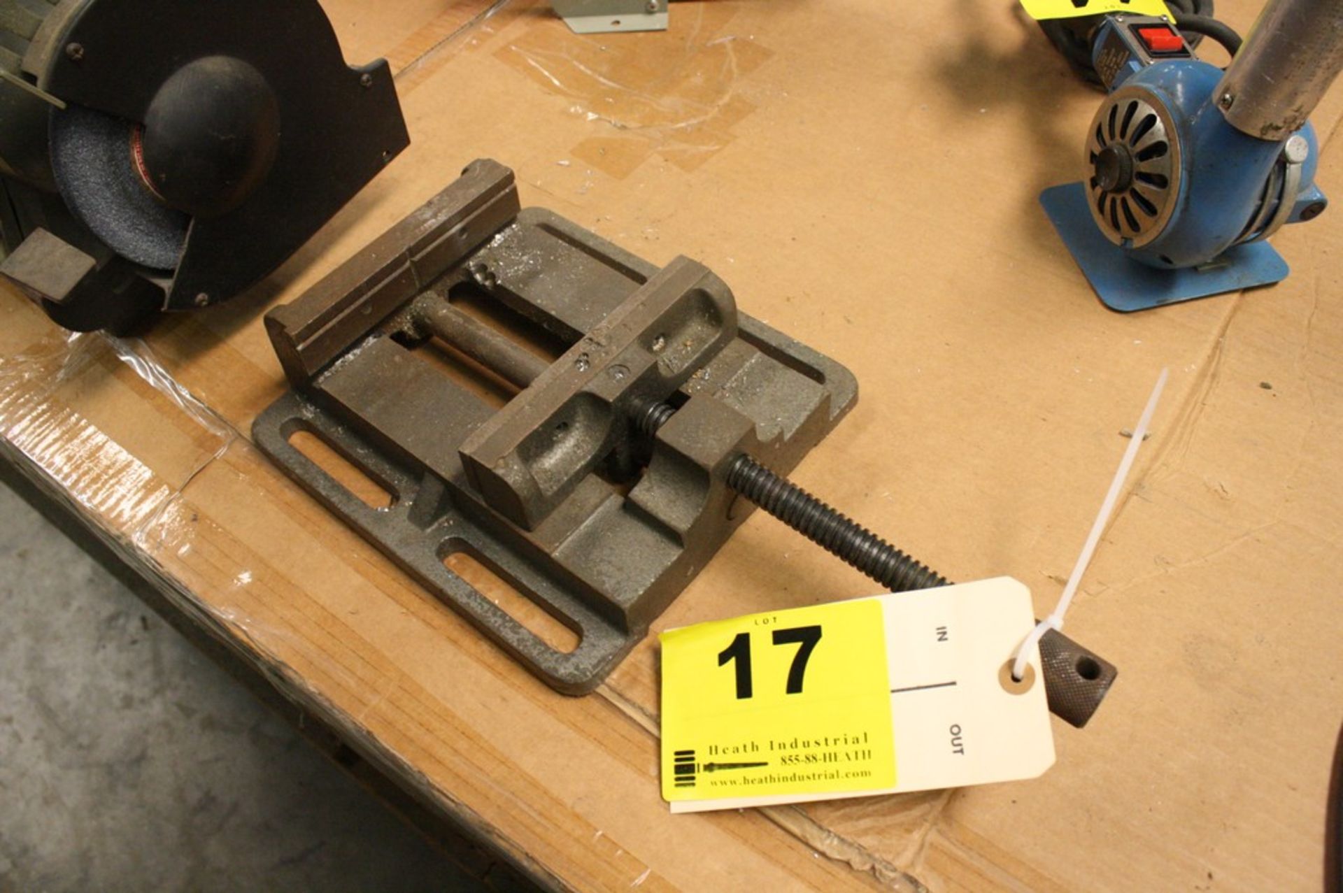 6” BENCH VISE