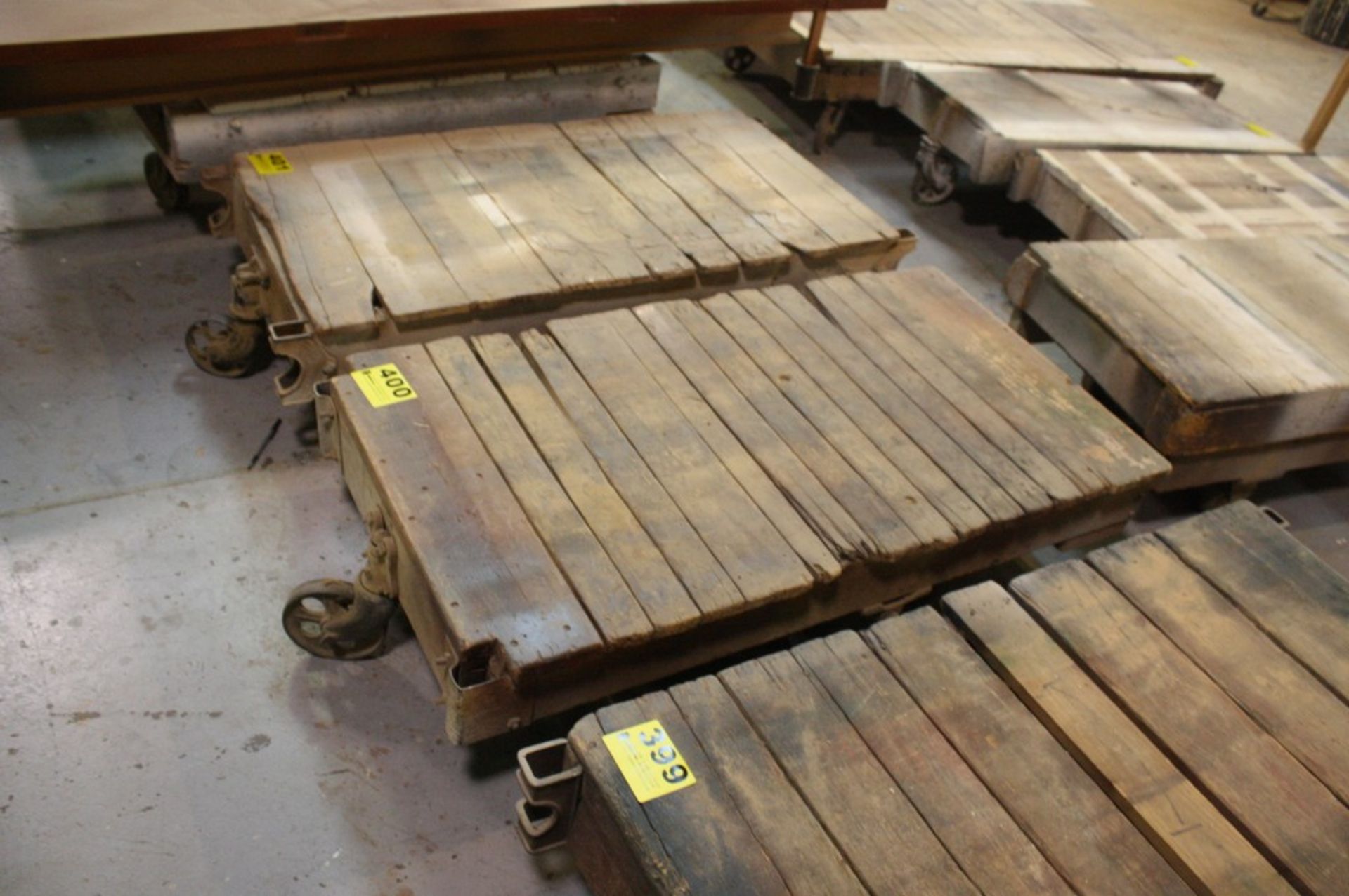 WOOD DECK FACTORY CART