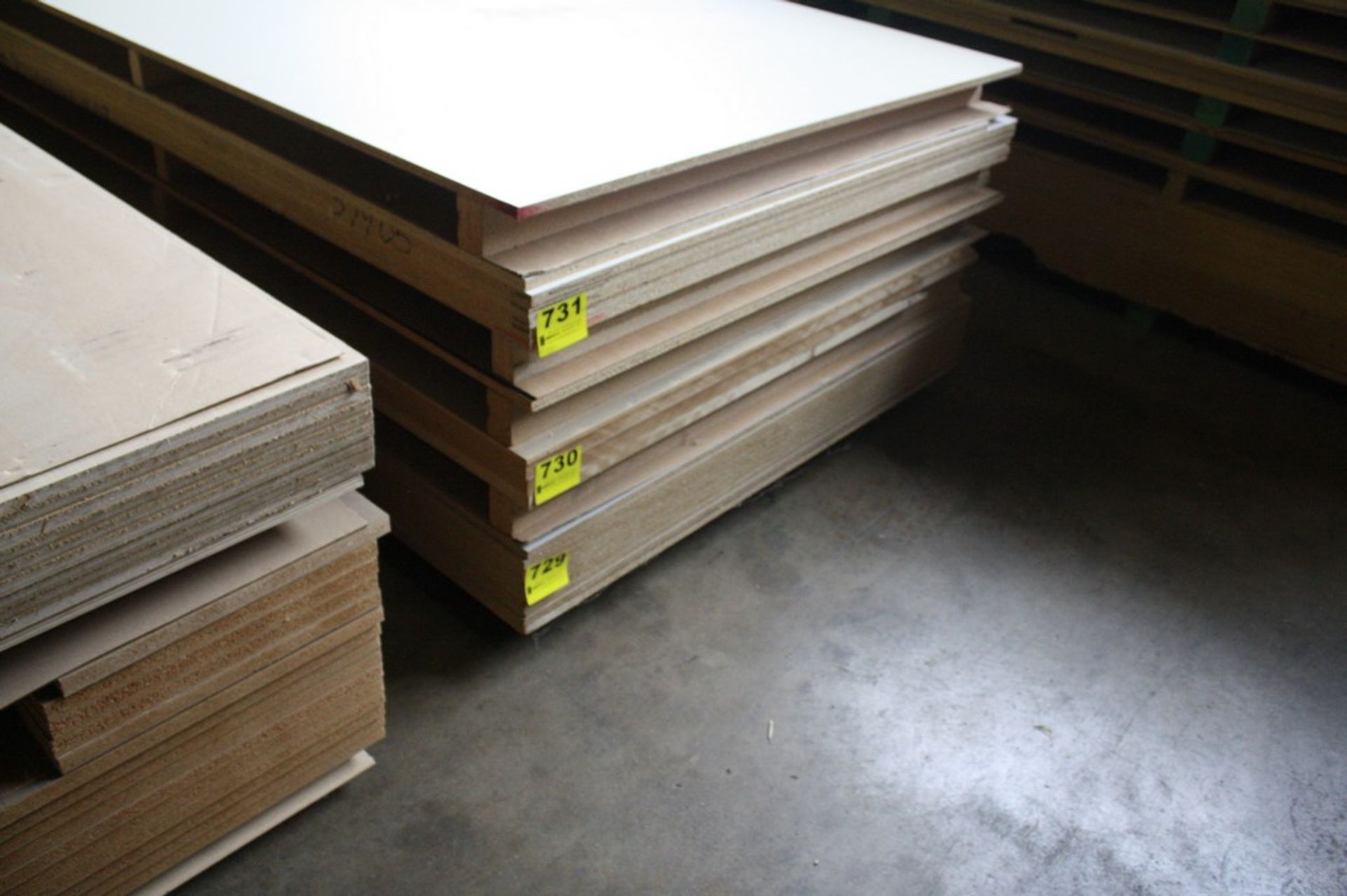 3/4" X 4' X 8' PARTICLE BOARD SHEETS