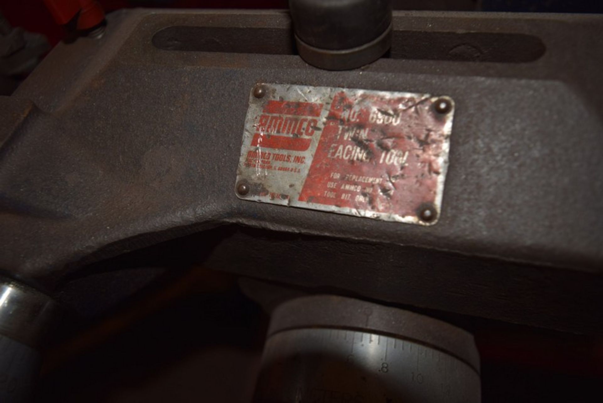AMMCO BRAKE LATHE S/N: 91264 W/ FACING TOOL ATTACHMENT ON AMMCO BENCH - Image 7 of 7