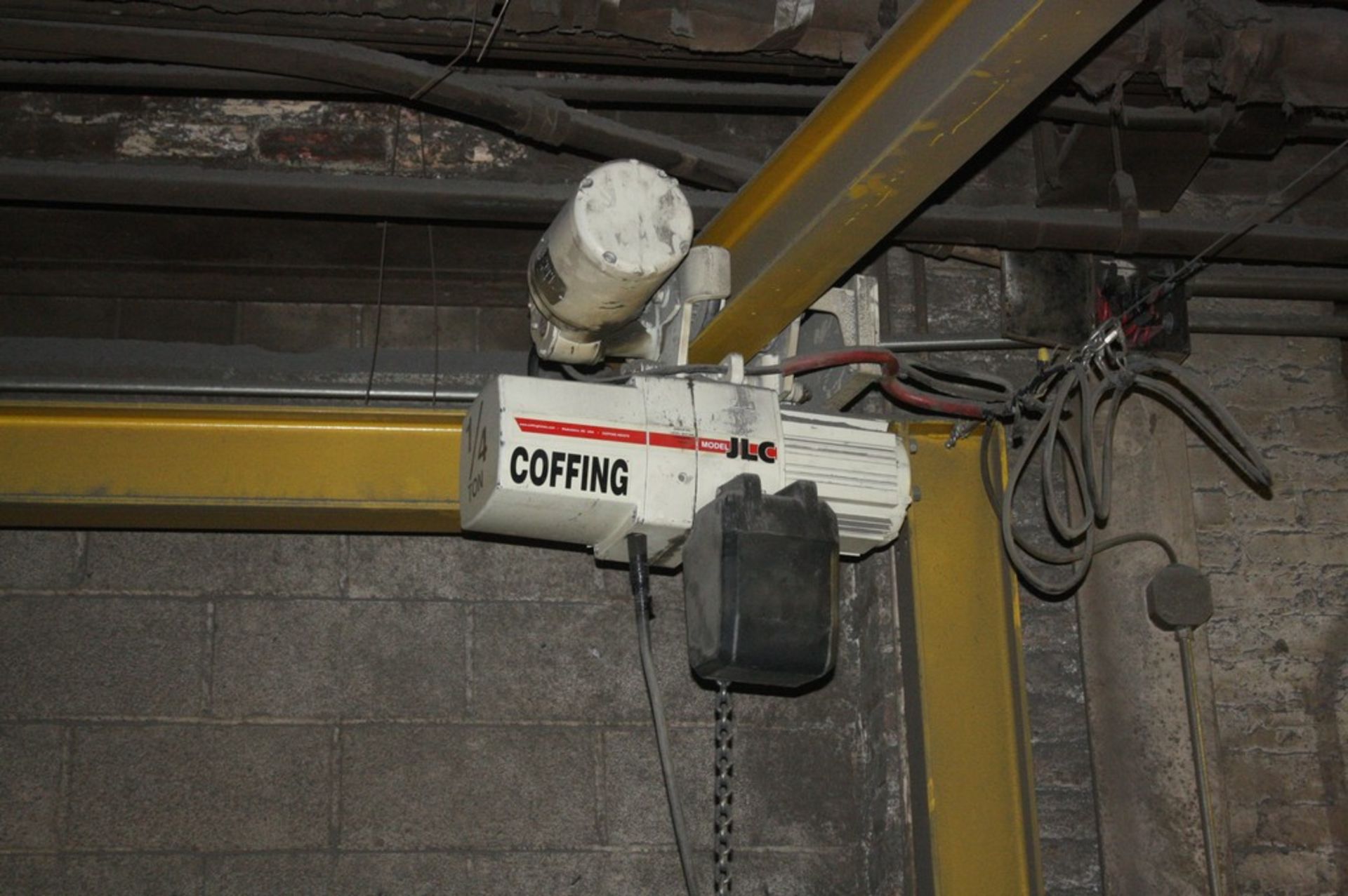 COFFING 1/4 HP ELECTRIC CHAIN HOIST - Image 2 of 2
