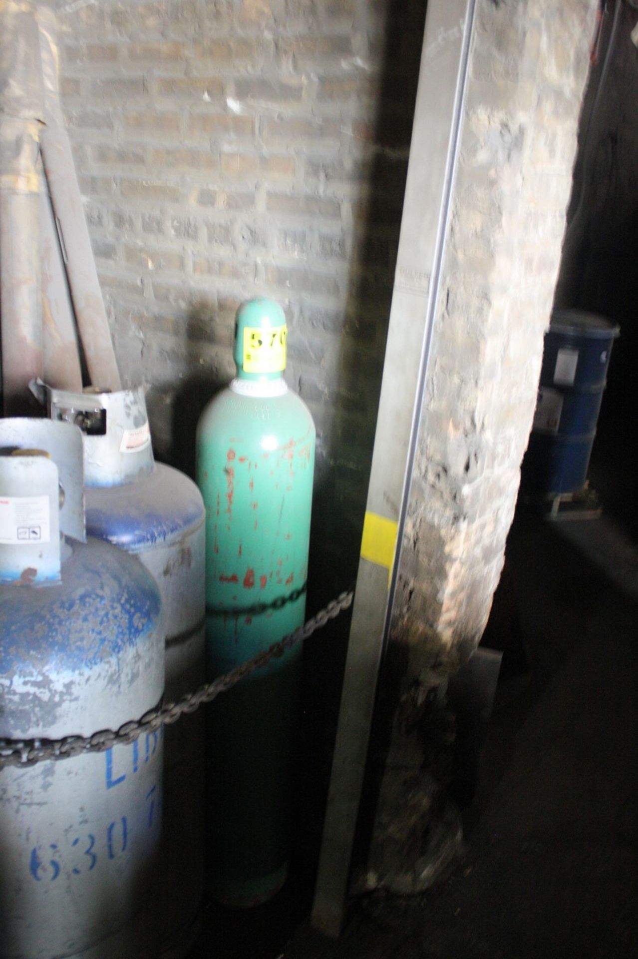 (4) OXYGEN CYLINDERS