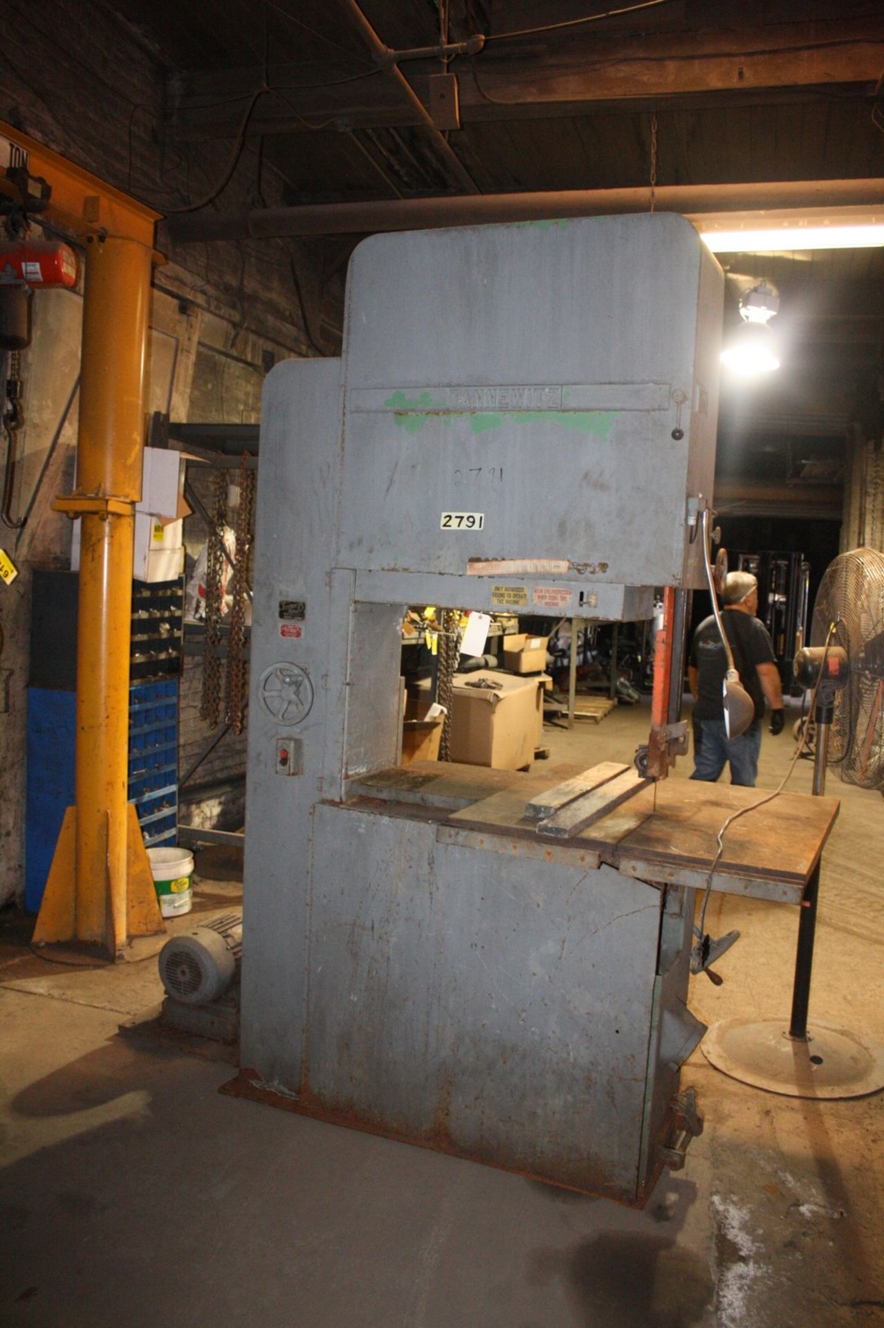 TANNEWIG TYPE G-1N BANDSAW S/N 14873