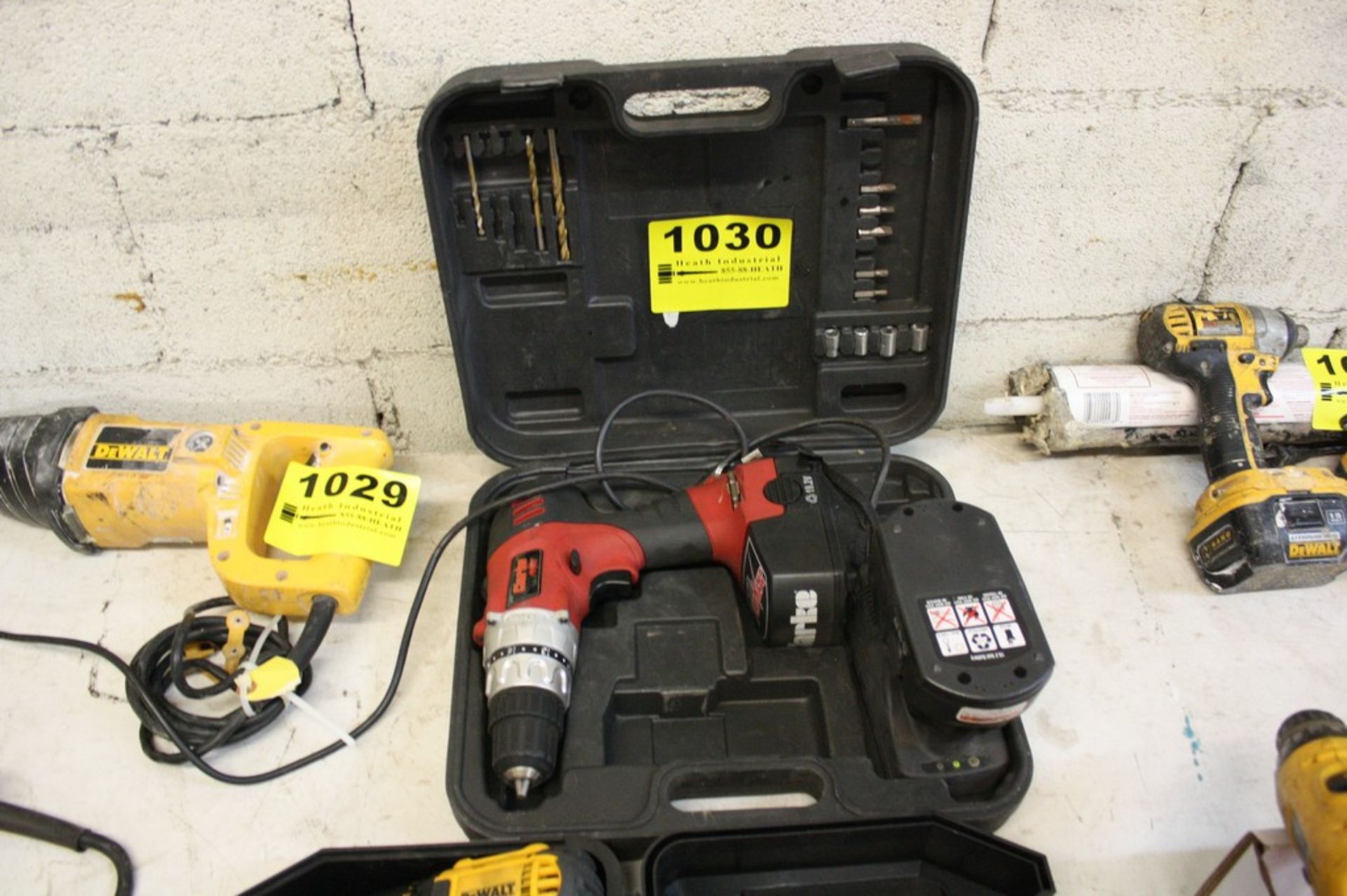 CLARKE MODEL CCD19T 3/8'' CORDLESS DRILL W/(2) 19.2 V BATTERIES, CHARGER, AND CASE