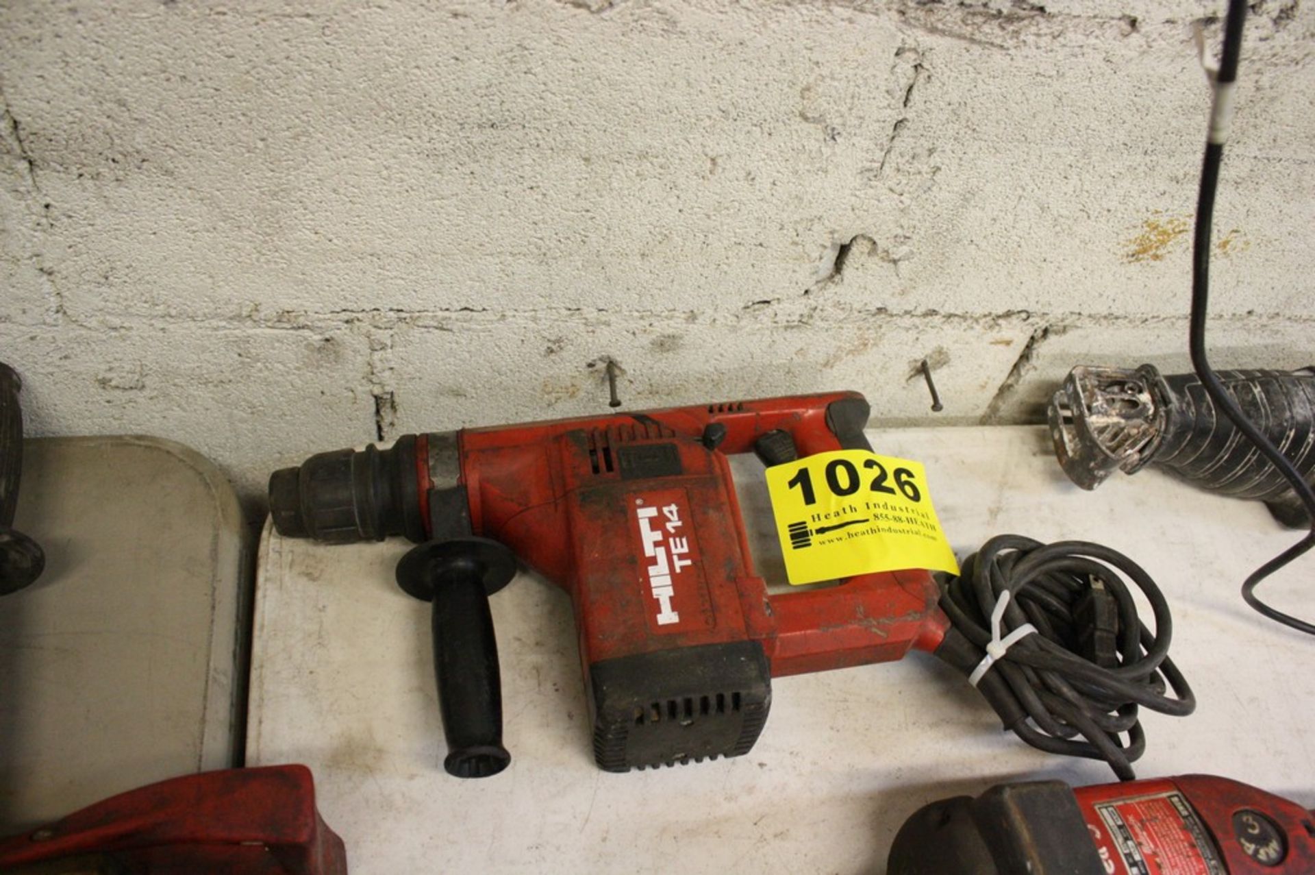 HILTI MODEL TE14 HEAVY DUTY ROTARY HAMMER DRILL