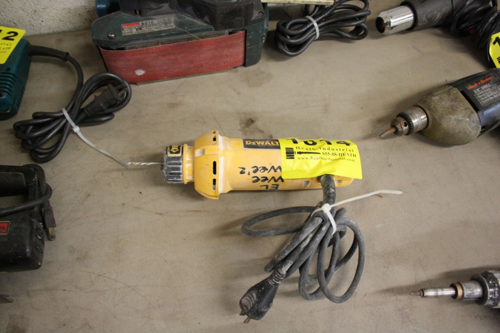 DEWALT MODEL DW660 CUTOUT TOOL