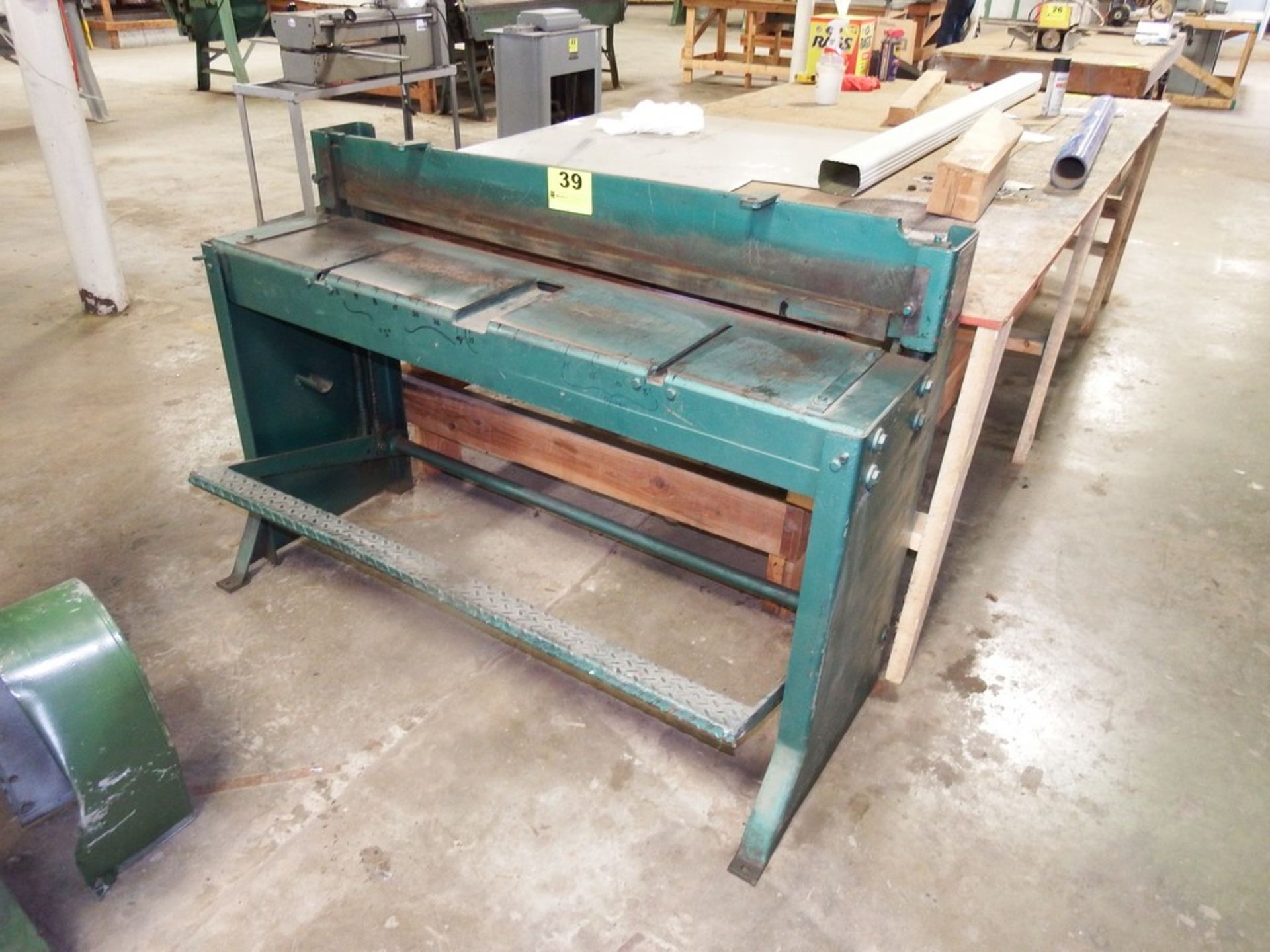 NIAGARA 16 GAUGE X 48” MODEL 48-F FOOT SHEAR