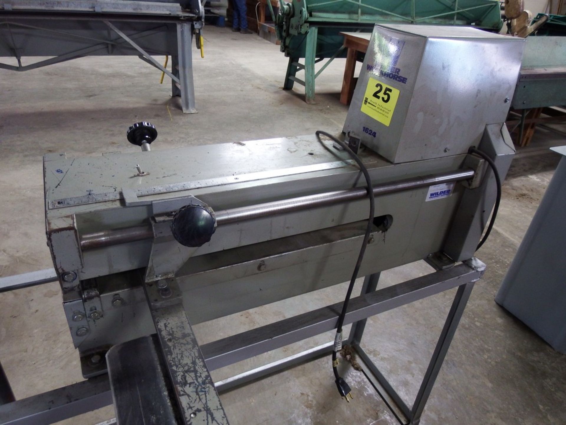 WILDER 16 GAUGE X 24” MODEL WORKHORSE 1624 SLITTER, S/N 48440 WITH STEEL STAND - Image 4 of 5