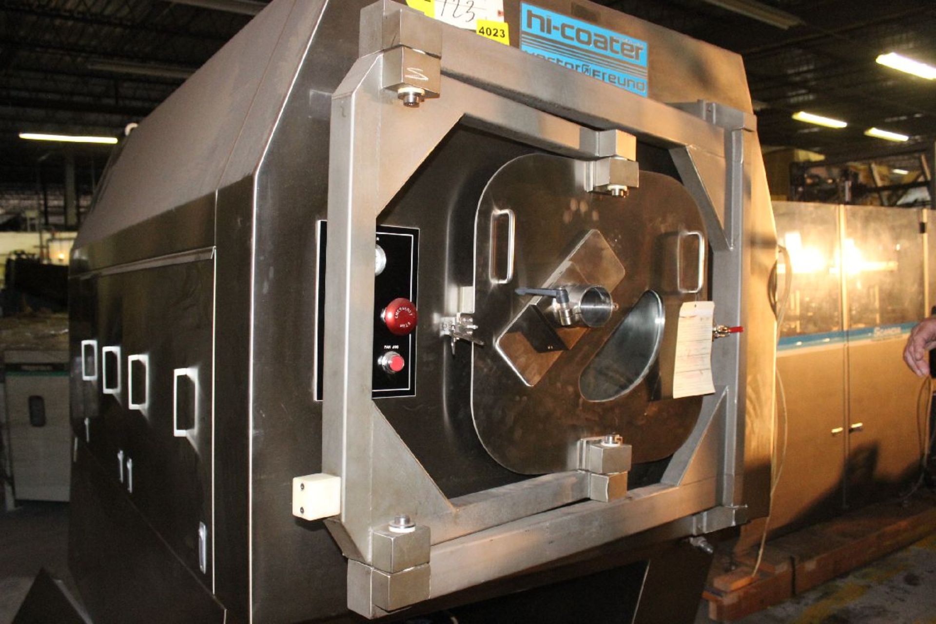 VECTOR FEUND HI-COATER, MODEL HC-100I WITH 48" PAN AND SPRAY WAND, S/N 310-44178 Loading Fee: $200 - Image 2 of 4