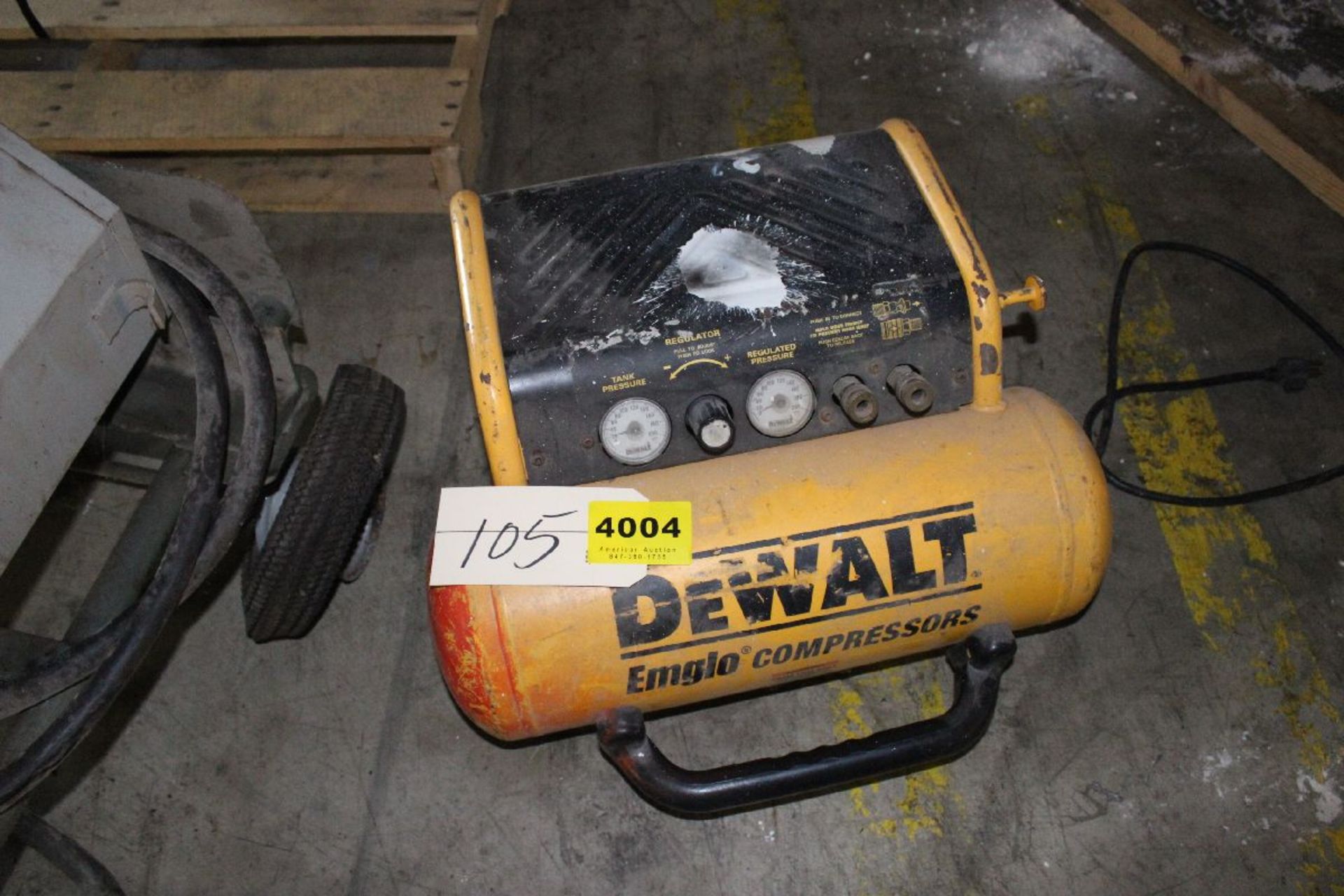 DEWALT PORTABLE AIR COMPRESSOR Loading Fee: $25