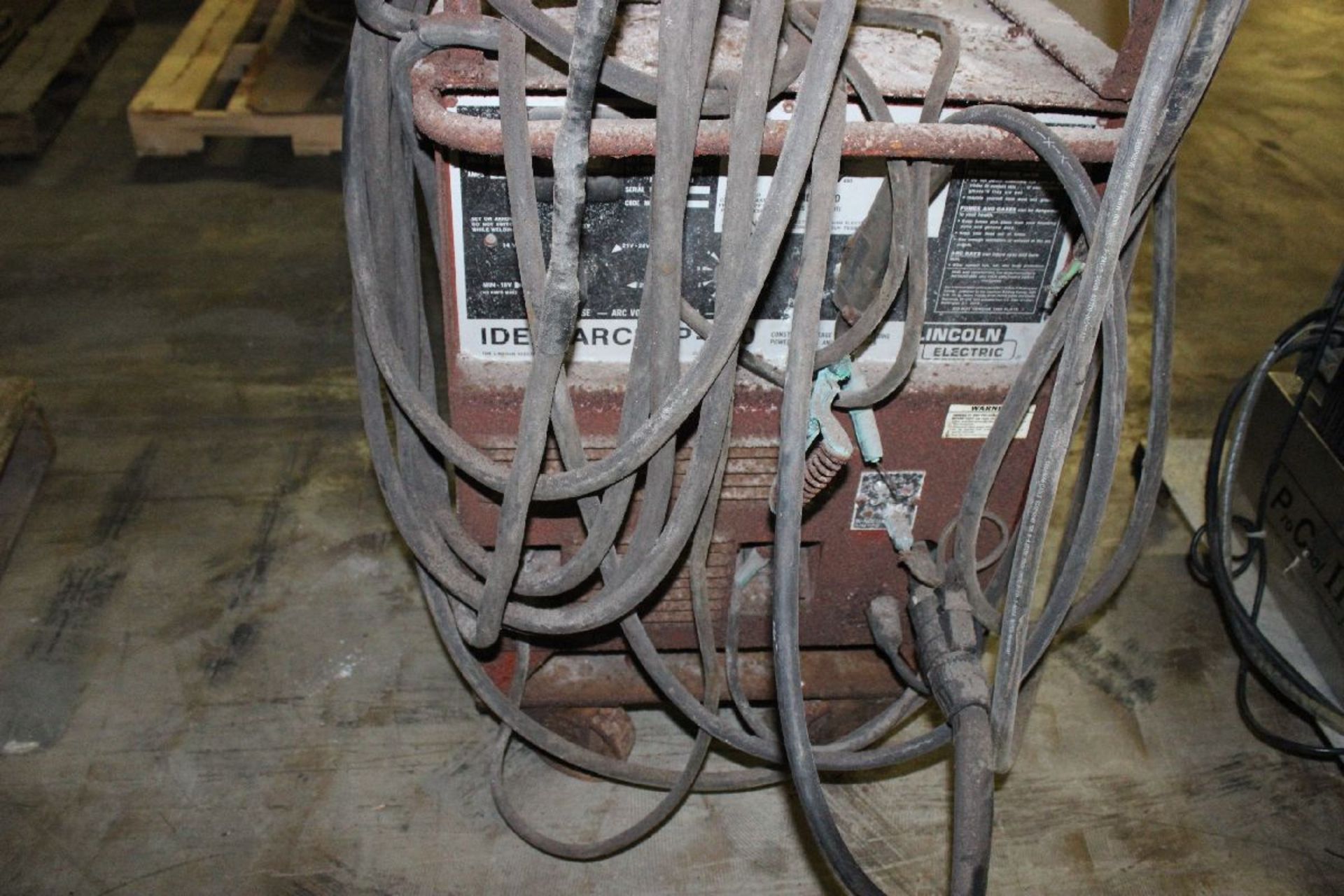 LINCOLN IDEALARC MODEL SP-200 WELDER, S/N AC-512541, RATED OUTPUT OF 200 AMPS Loading Fee: $25 - Image 2 of 2