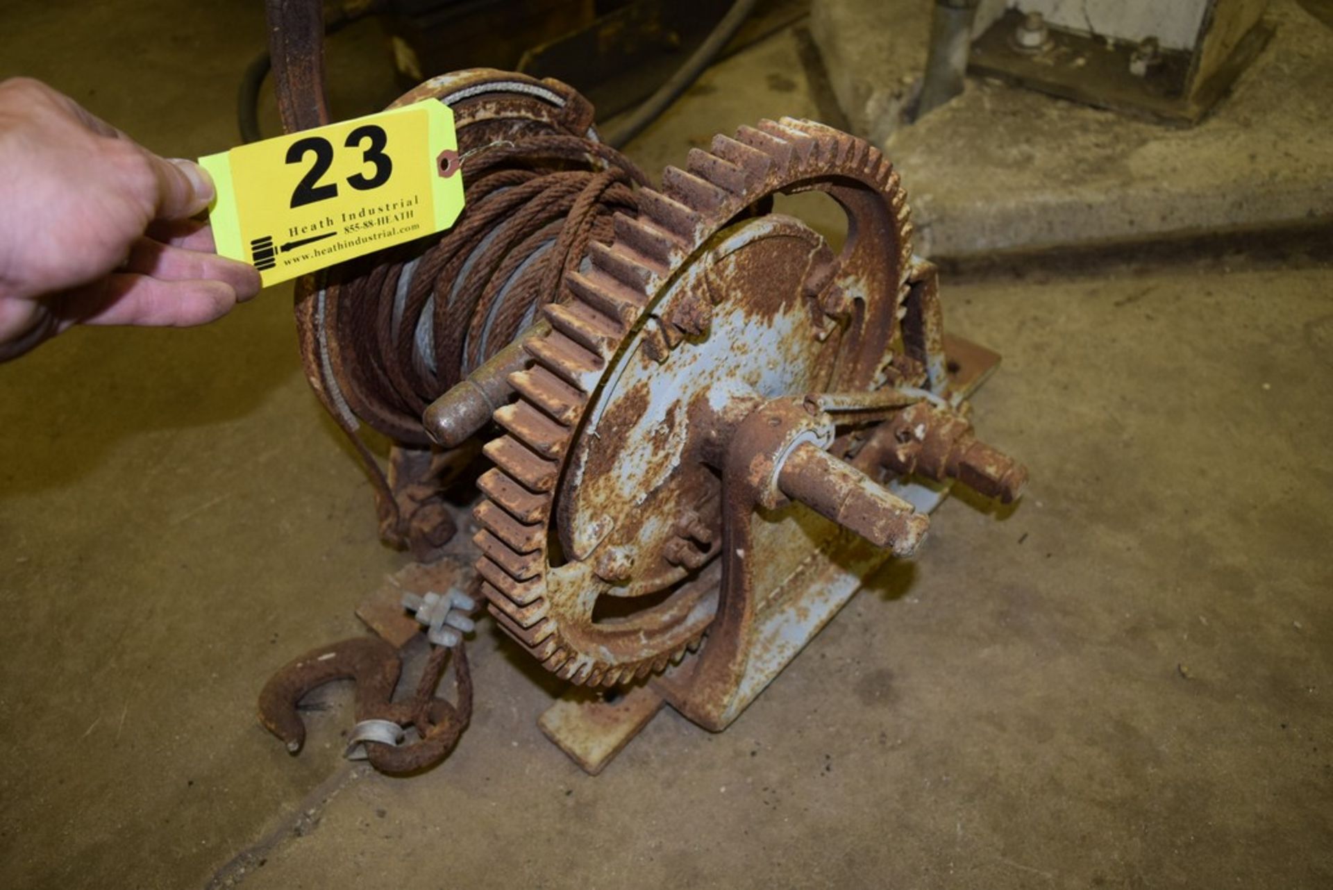 CRANK CABLE WINCH