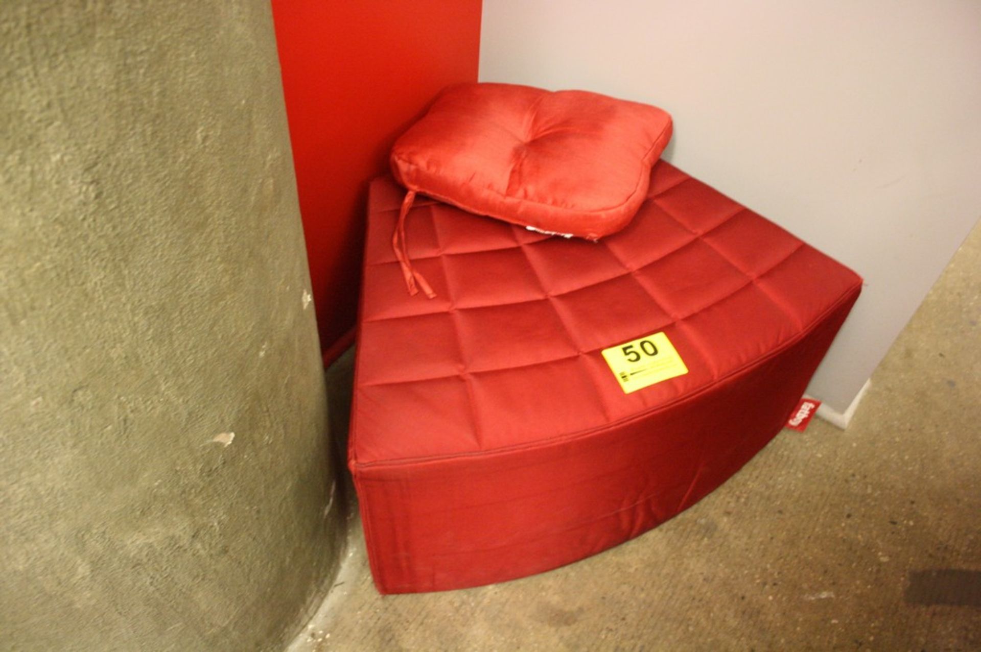 FATBOY RED CURVED OTTOMAN