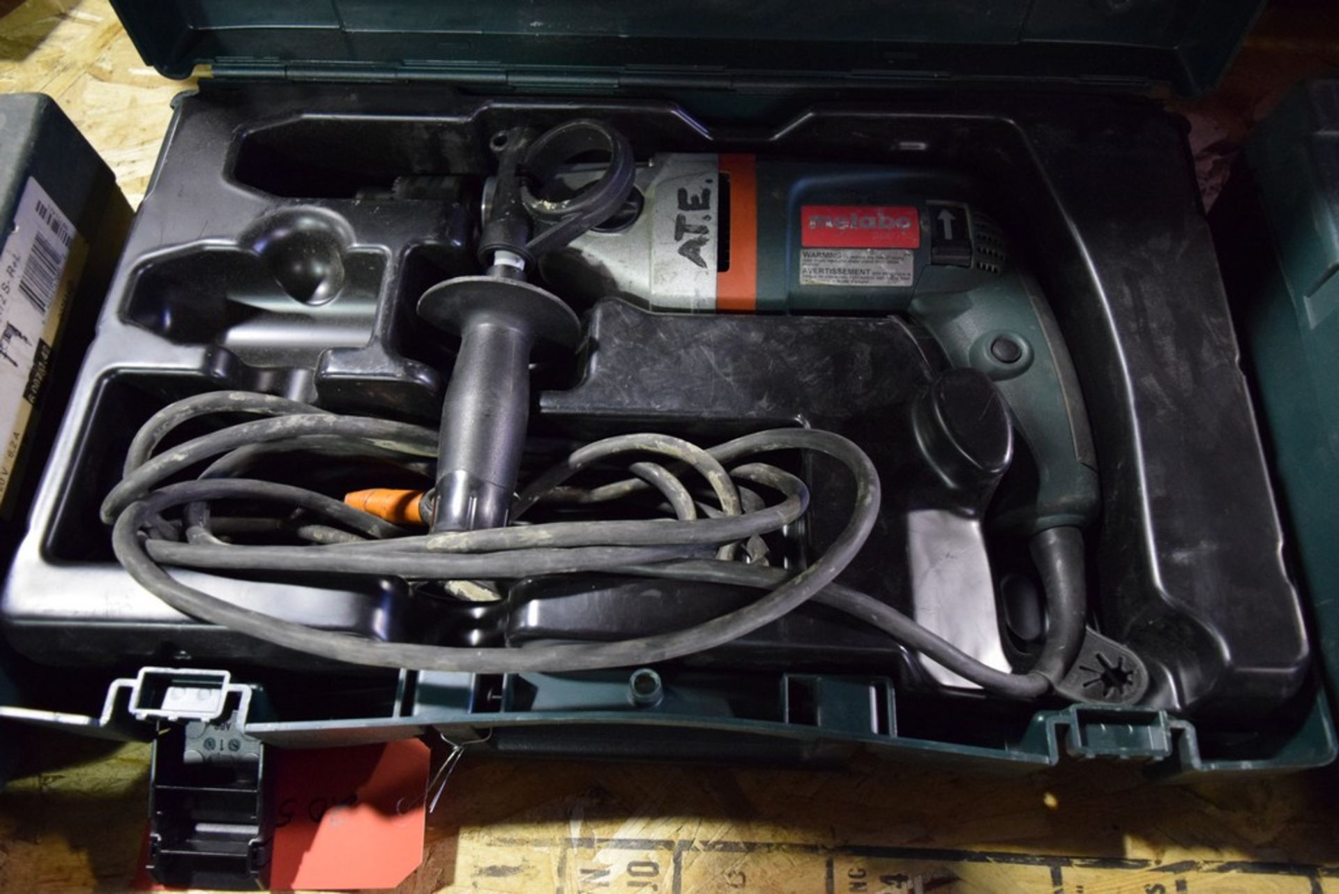 METABO MODEL 00760421 CORDED ELECTRIC DRILL IN CASE - Image 2 of 2