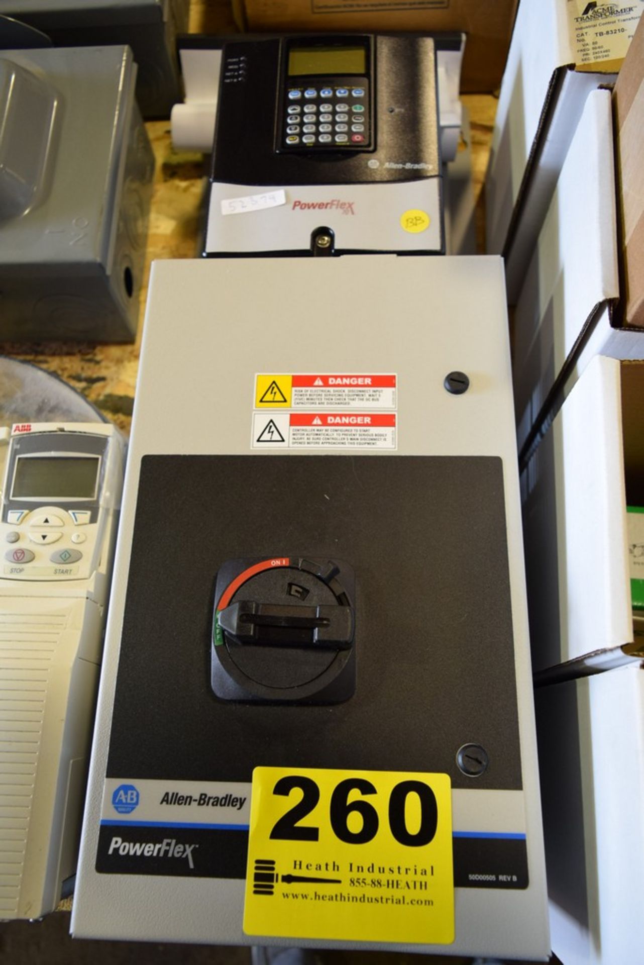 ALLEN BRADLEY POWERFLEX 70 ADJUSTABLE FREQUENCY AC DRIVE