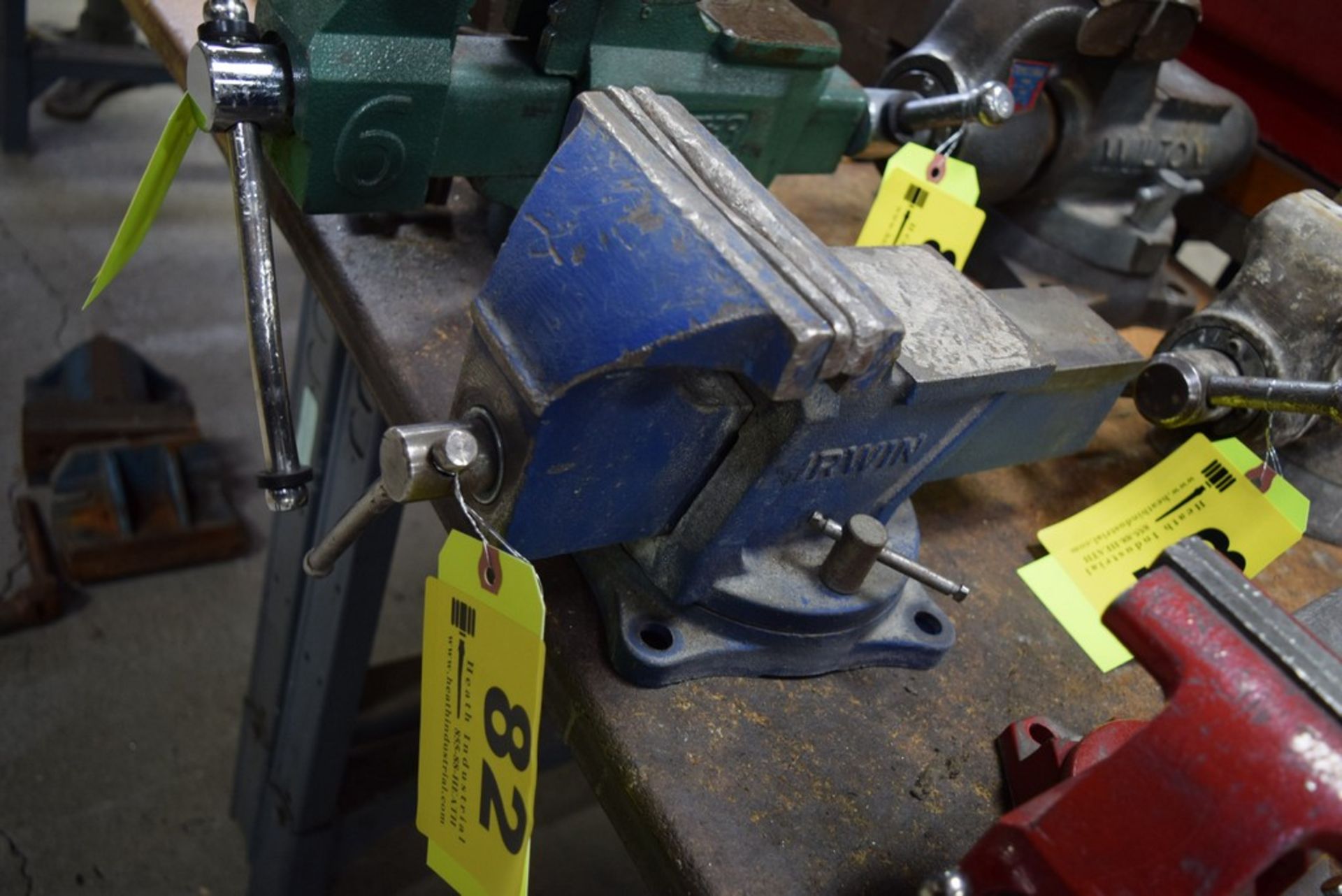 IRWIN 6'' SWIVEL BASE BENCH VISE