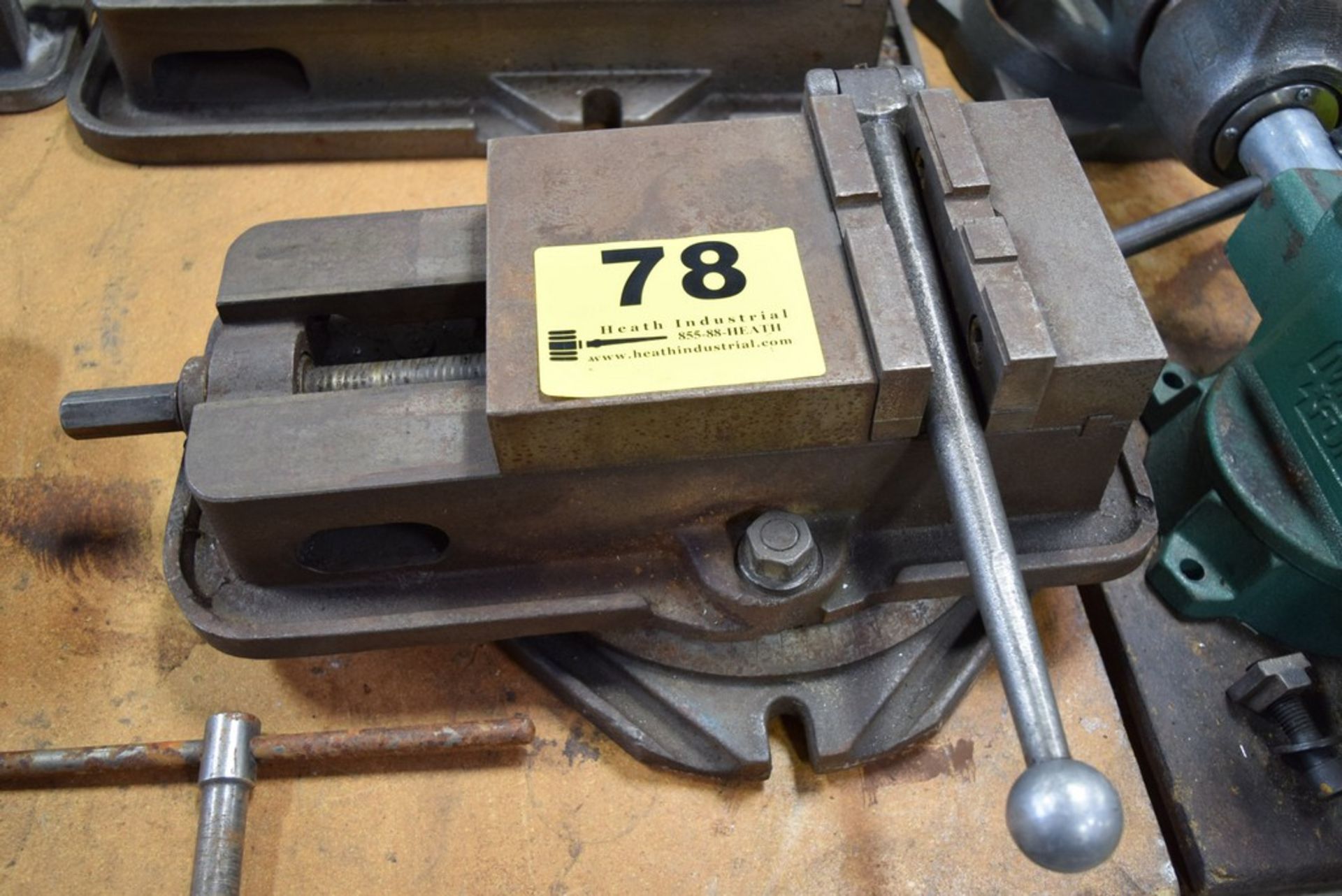 ROTARY BASE 6'' MACHINE VISE