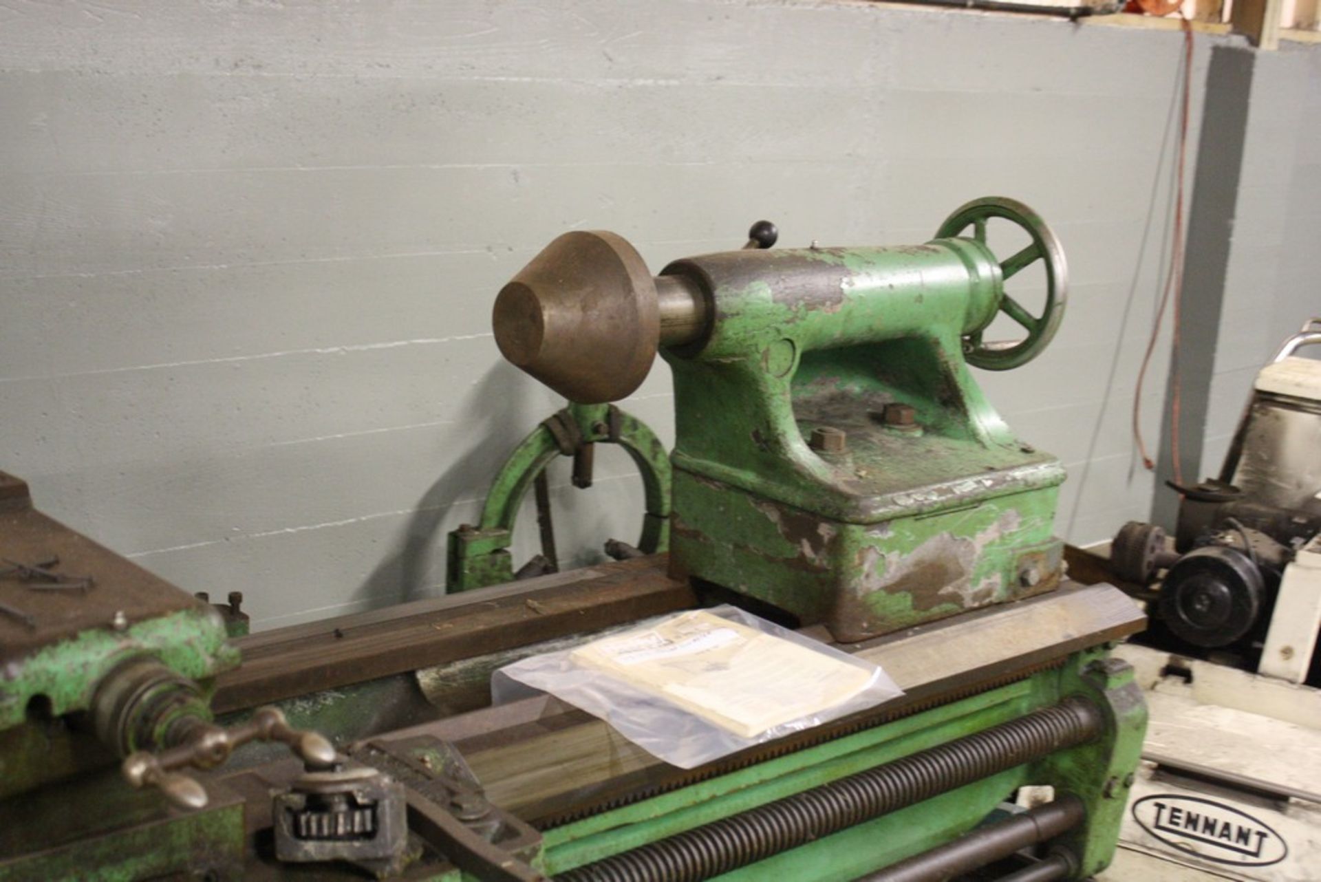 HEYLIGENSTAEDT 36" X84" TOOL ROOM LATHE, S/N 6061-1957, 560 RPM SPINDLE, 24" 4-JAW CHUCK, TAPER - Image 4 of 5