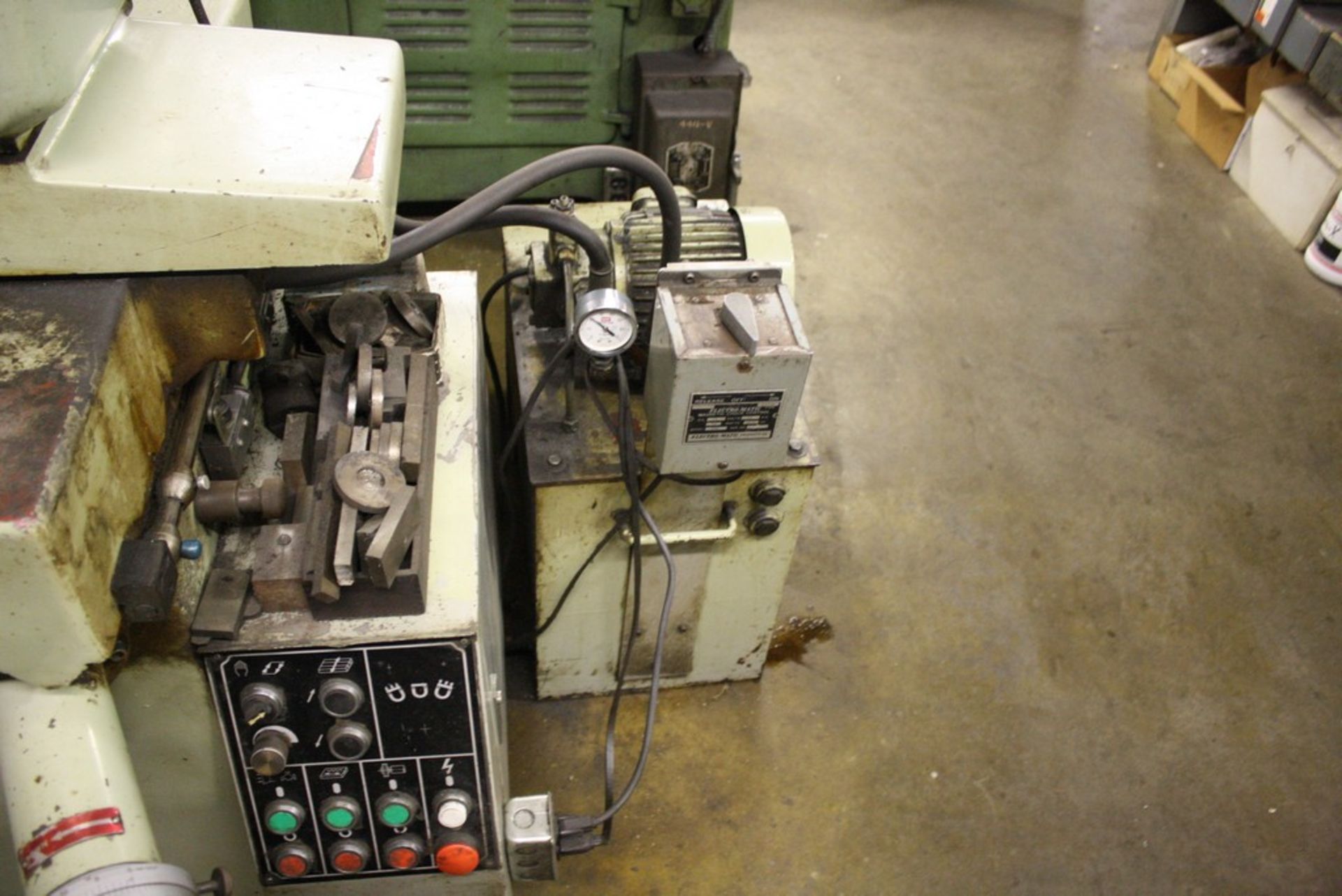 KENT 8" X18" MODEL KSG-250AH HYDRAULIC SURFACE GRINDER, S/N 810834-4, ELECTROMAGNETIC CHUCK, OUTSIDE - Image 6 of 6