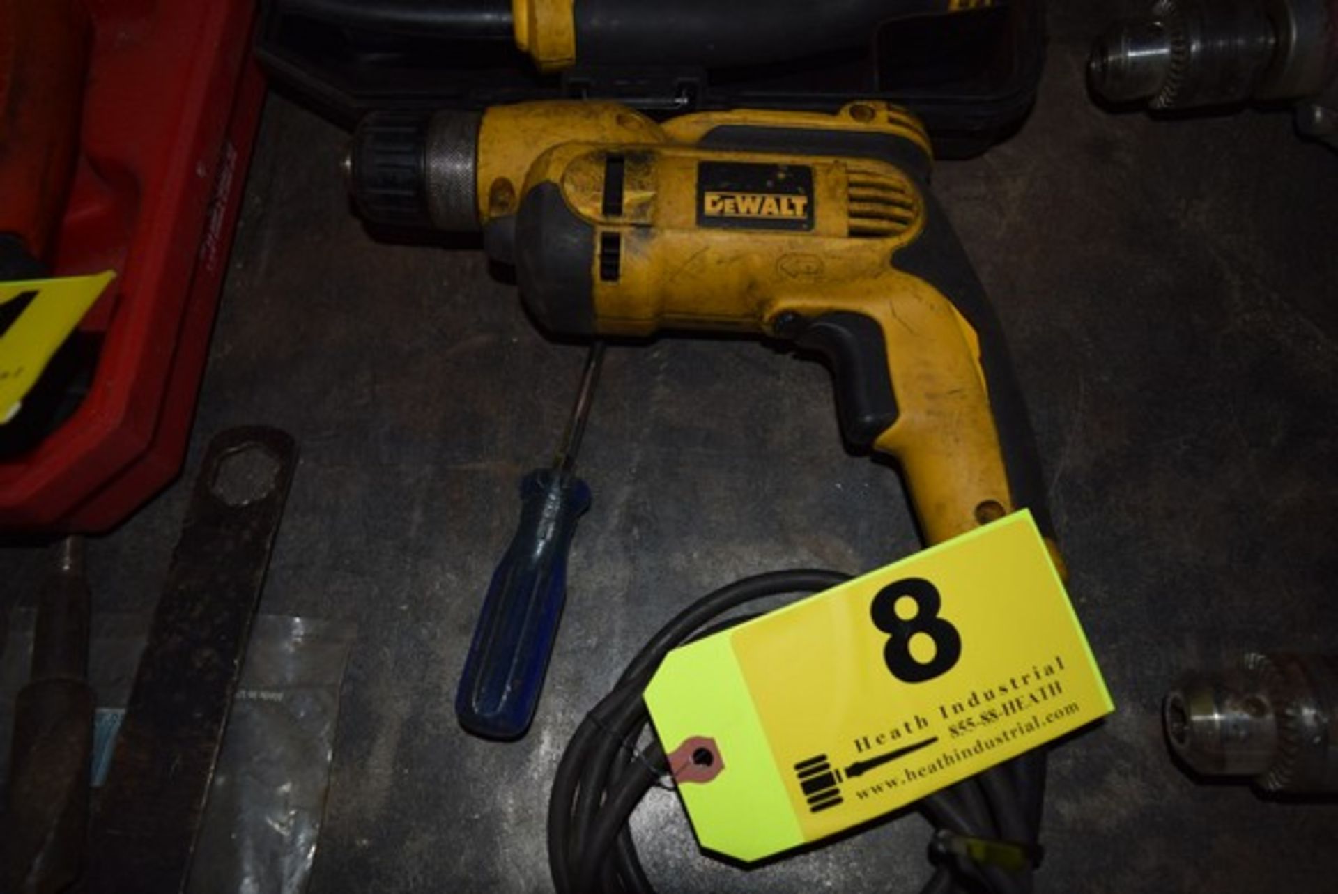 DEWALT MODEL DWD110, 3/8'' VSR ELECTRIC DRILL