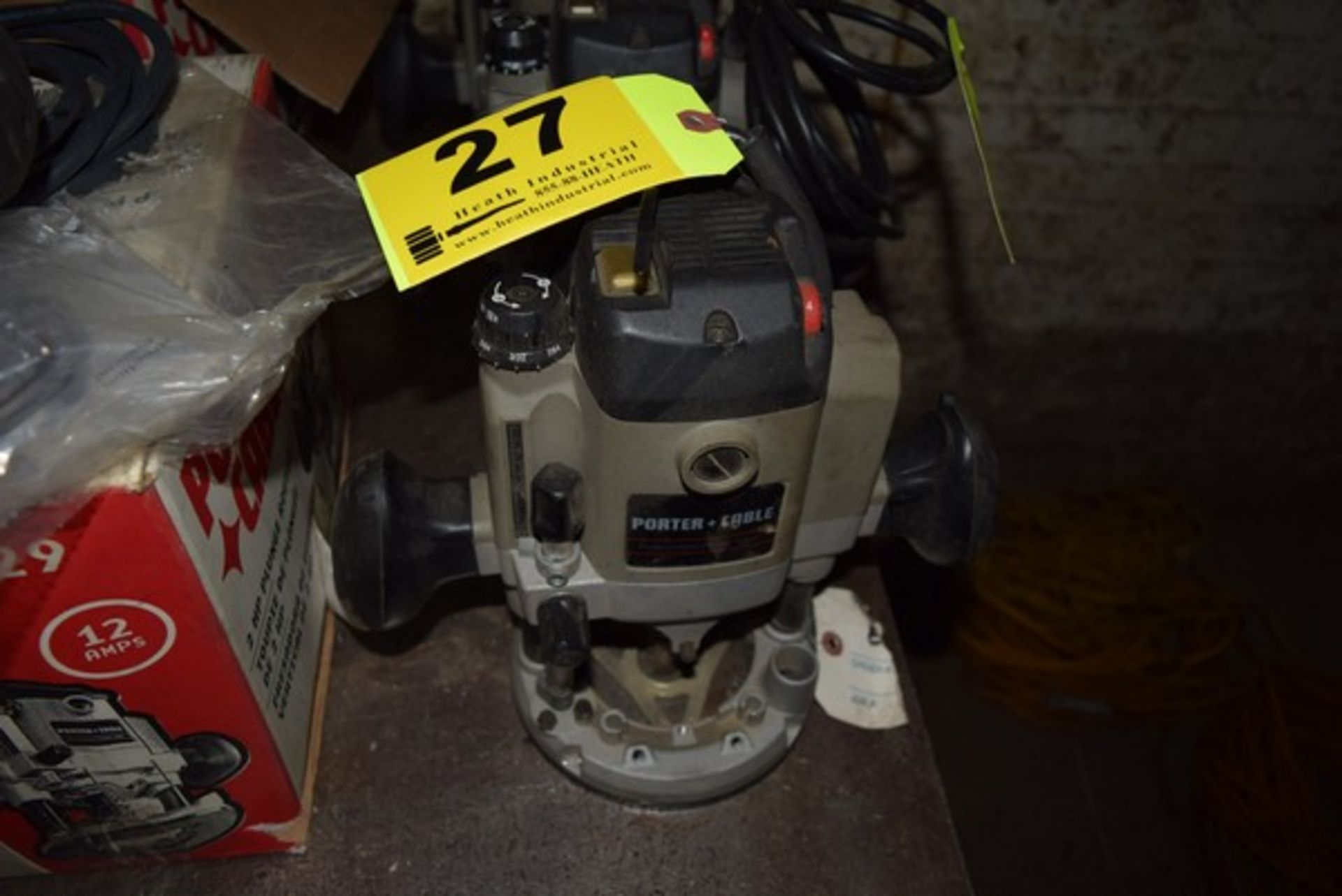PORTER CABLE MODEL 7529 VARIABLE SPEED PLUNGE ROUTER