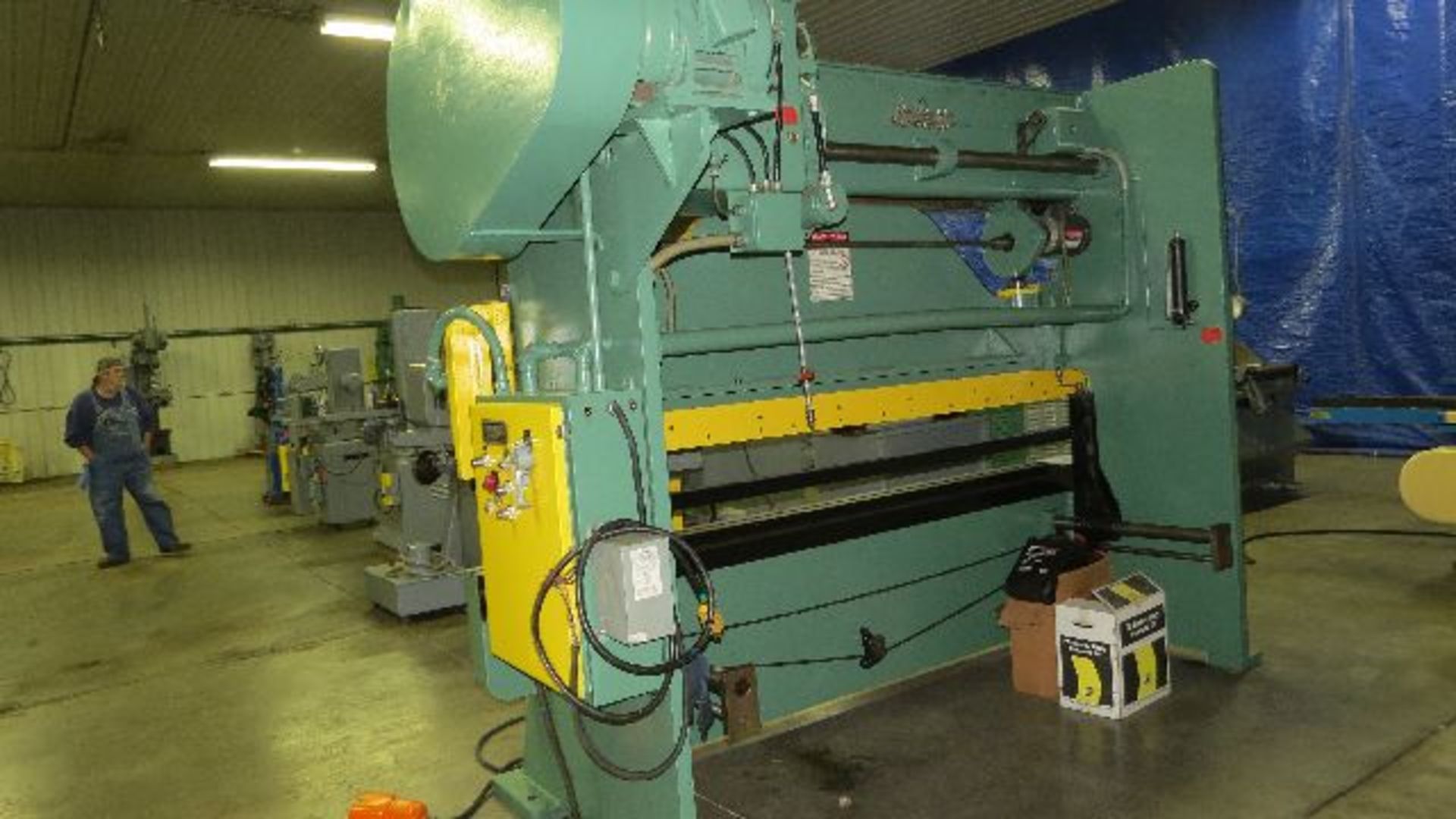 1971 Verson press brake, model 208-65 Versomatic, sn 22656, 90 T. manual, 10' overall, 10' 10 ga. - Image 5 of 6