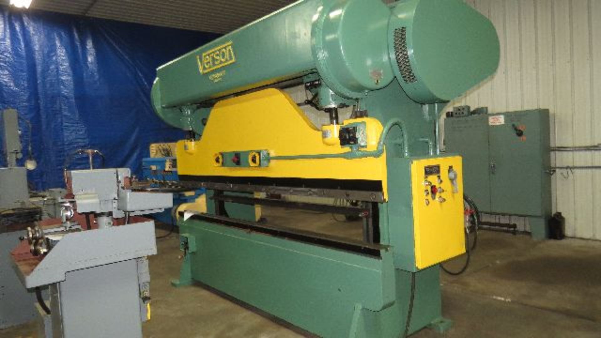 1971 Verson press brake, model 208-65 Versomatic, sn 22656, 90 T. manual, 10' overall, 10' 10 ga. - Image 2 of 6