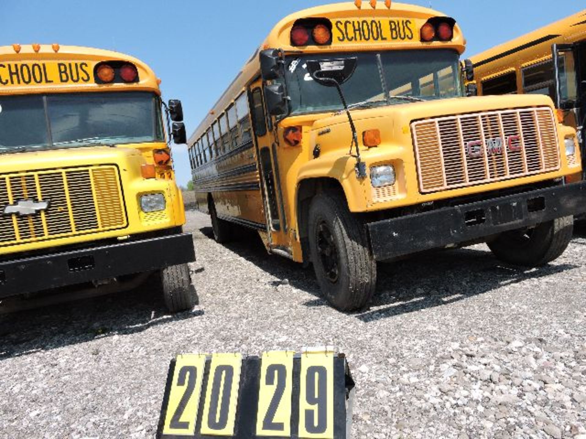 1998 GMC Bluebird 53 Pass. School Bus. Vin: 9373