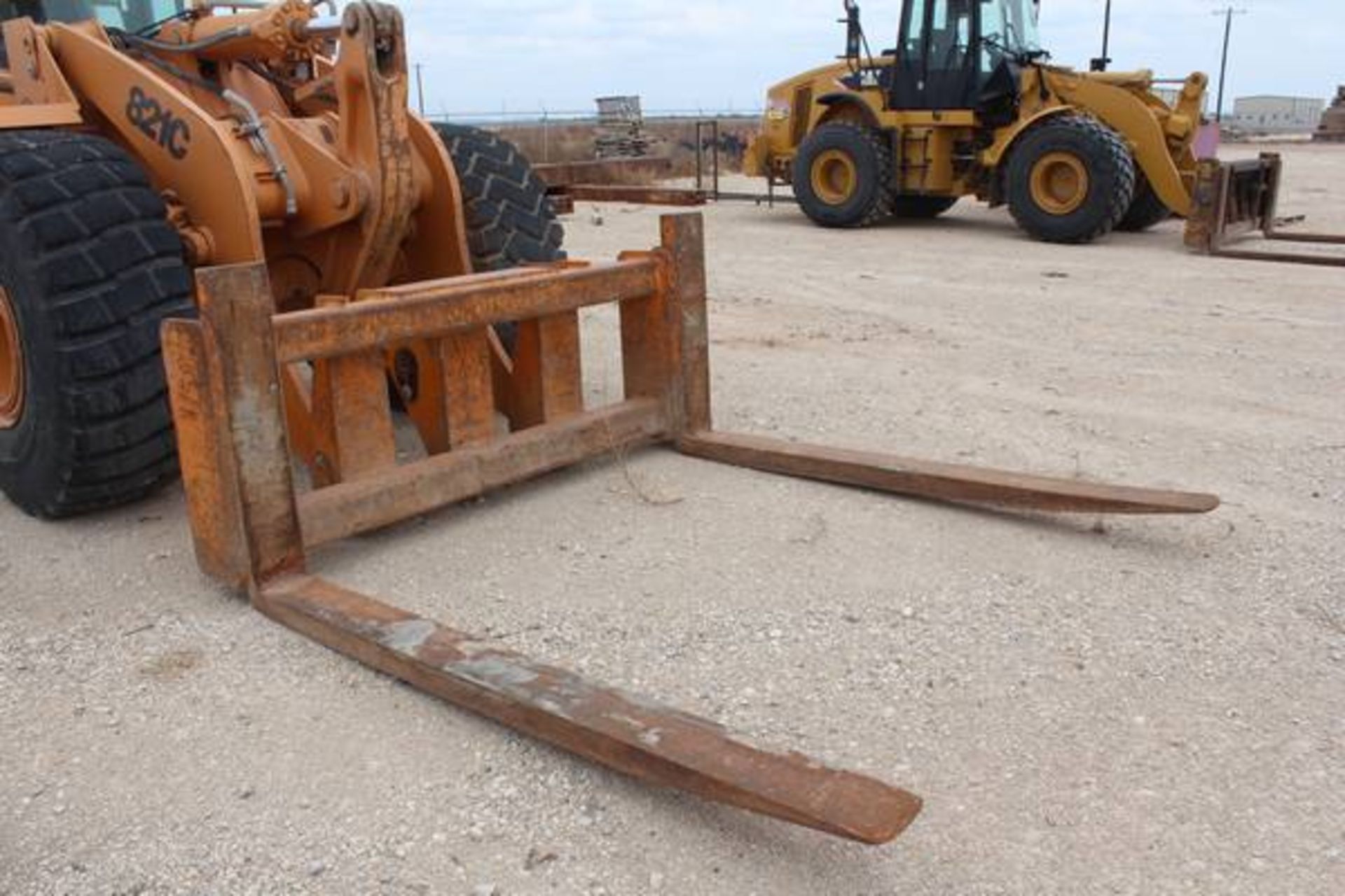 Case Model 821C  Wheel Loader ; Serial Number: JEE0156534  (2006); A/C Cab, 23.5R25 Pneumatic Tires, - Image 7 of 12