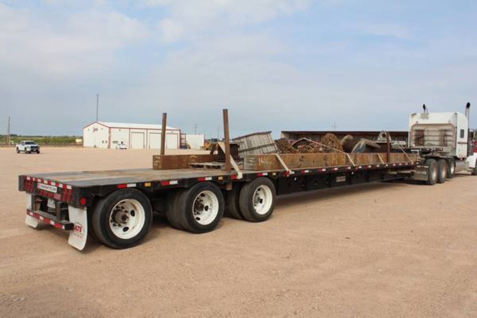 Transcraft Model DTL3000  50-Ton Tri-Axle   Drop Deck Flatbed Trailer ; VIN: 1TTE533S3E3768555  ( - Image 6 of 11