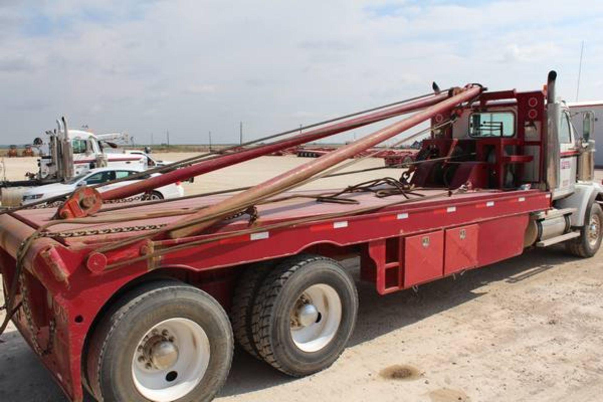 Western Star Model WB1230645  Tandem Axle Gin Pole  Truck ; Serial Number: 5KKHALCG47PZ21101  ( - Image 11 of 25