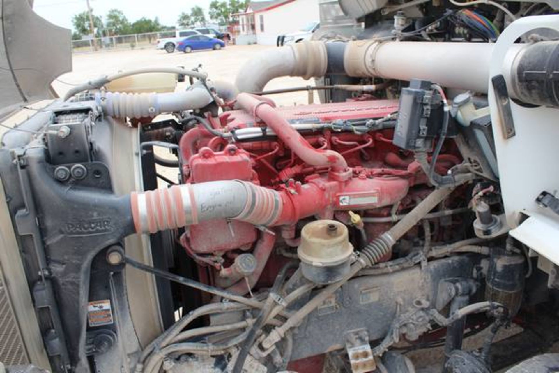 Kenworth Model T800  Tri-Axle Winch Semi Tractor ; VIN: 1XKDP4TX7EJ389822  (2014); Day Cab, - Image 10 of 20