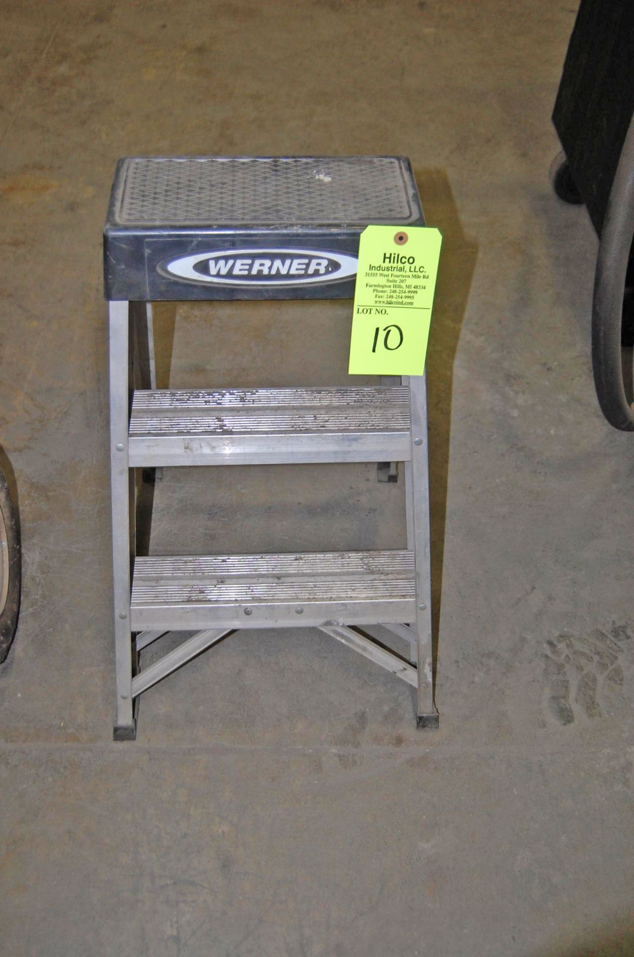 Werner 24" Aluminum Step Ladder