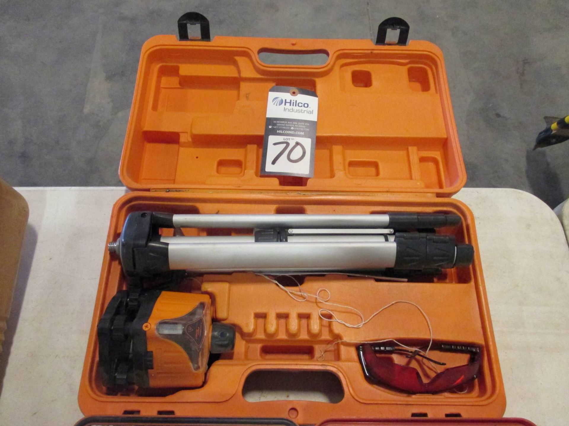 Johnson Model 40-0917 Rotary Laser Level Kit