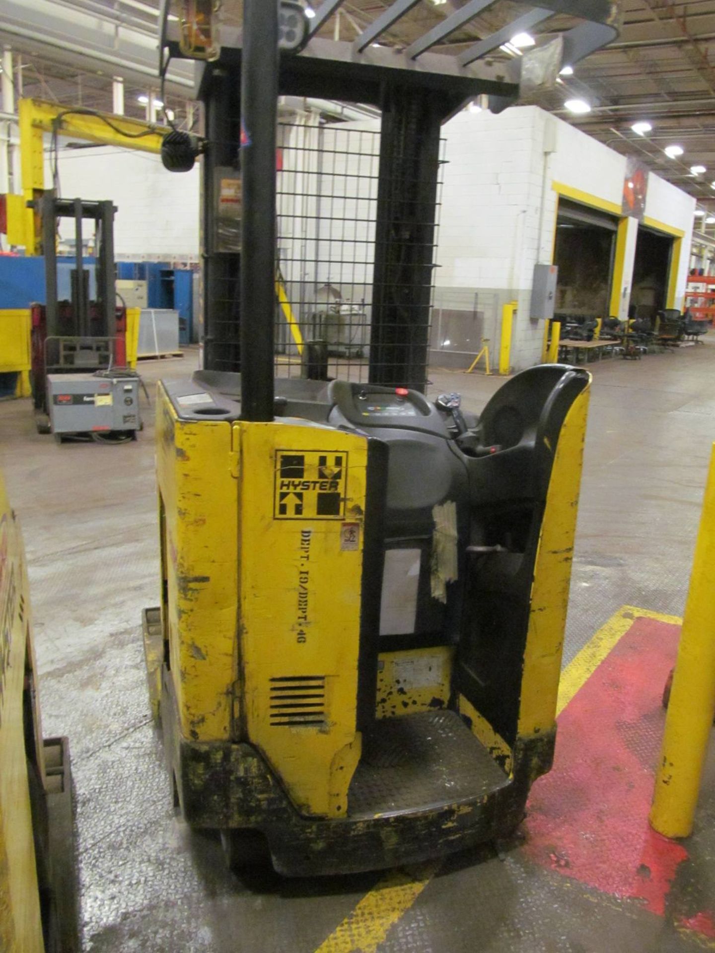 Hyster Model N40ZRS-14.5 3750 lb. Electric Reach Forklift Truck - Image 3 of 5