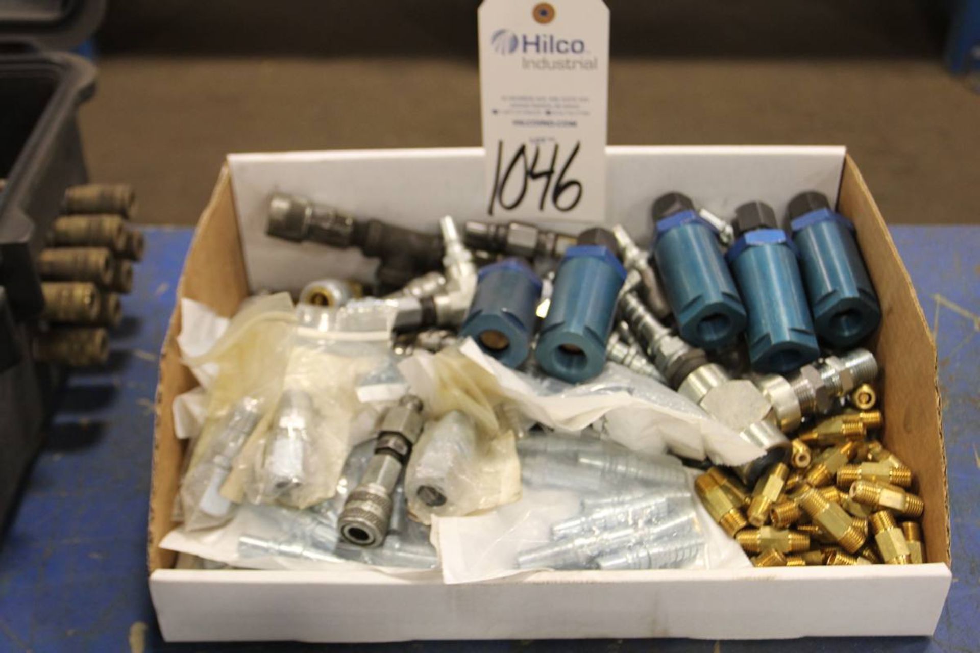 Lot of Assorted Pneumatic Fittings