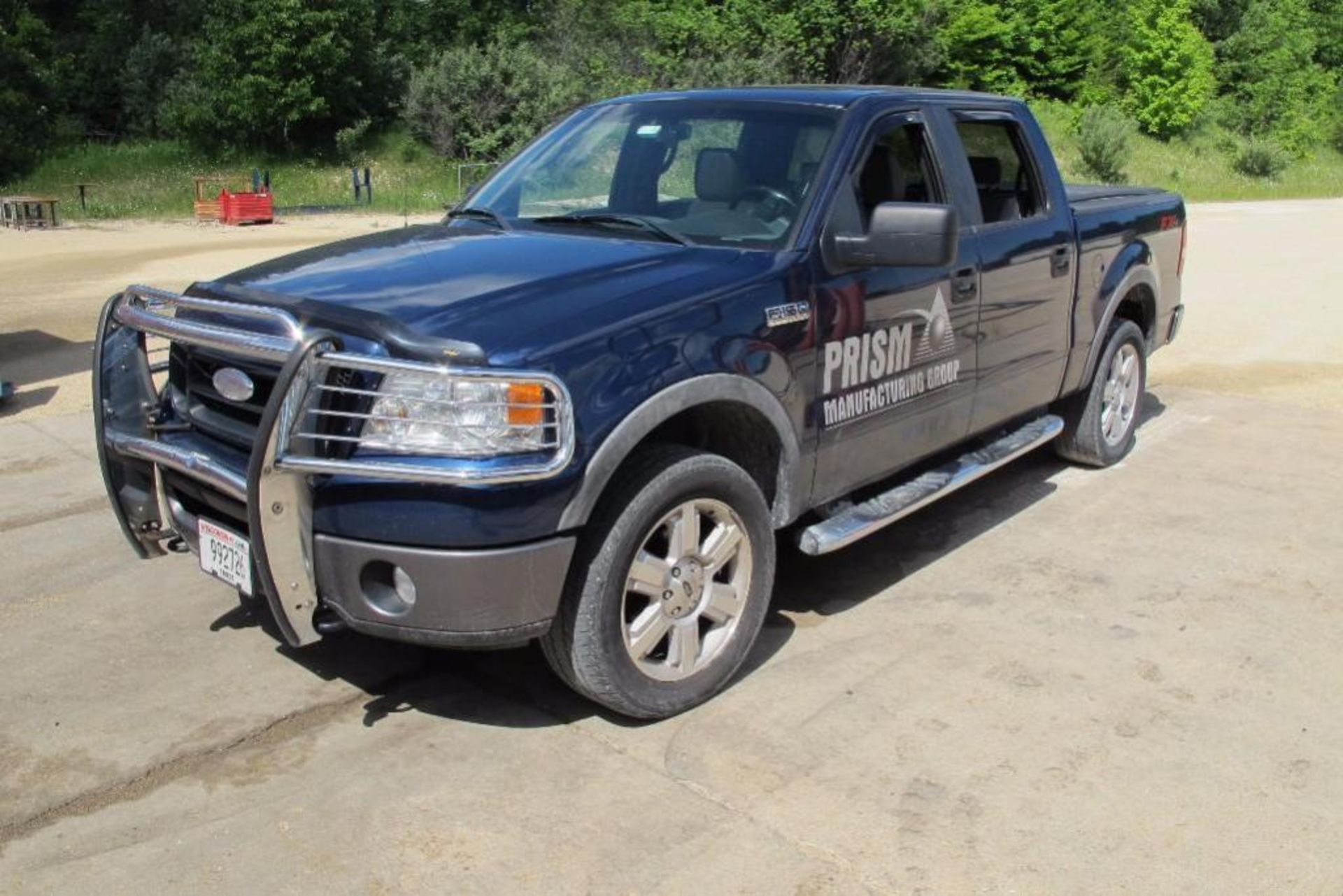 (2007) Ford 4 x 4 Crew Cab Pickup Truck, 5.4 Triton, FX4 Off-road, Short Box with Soft Cover, Brush