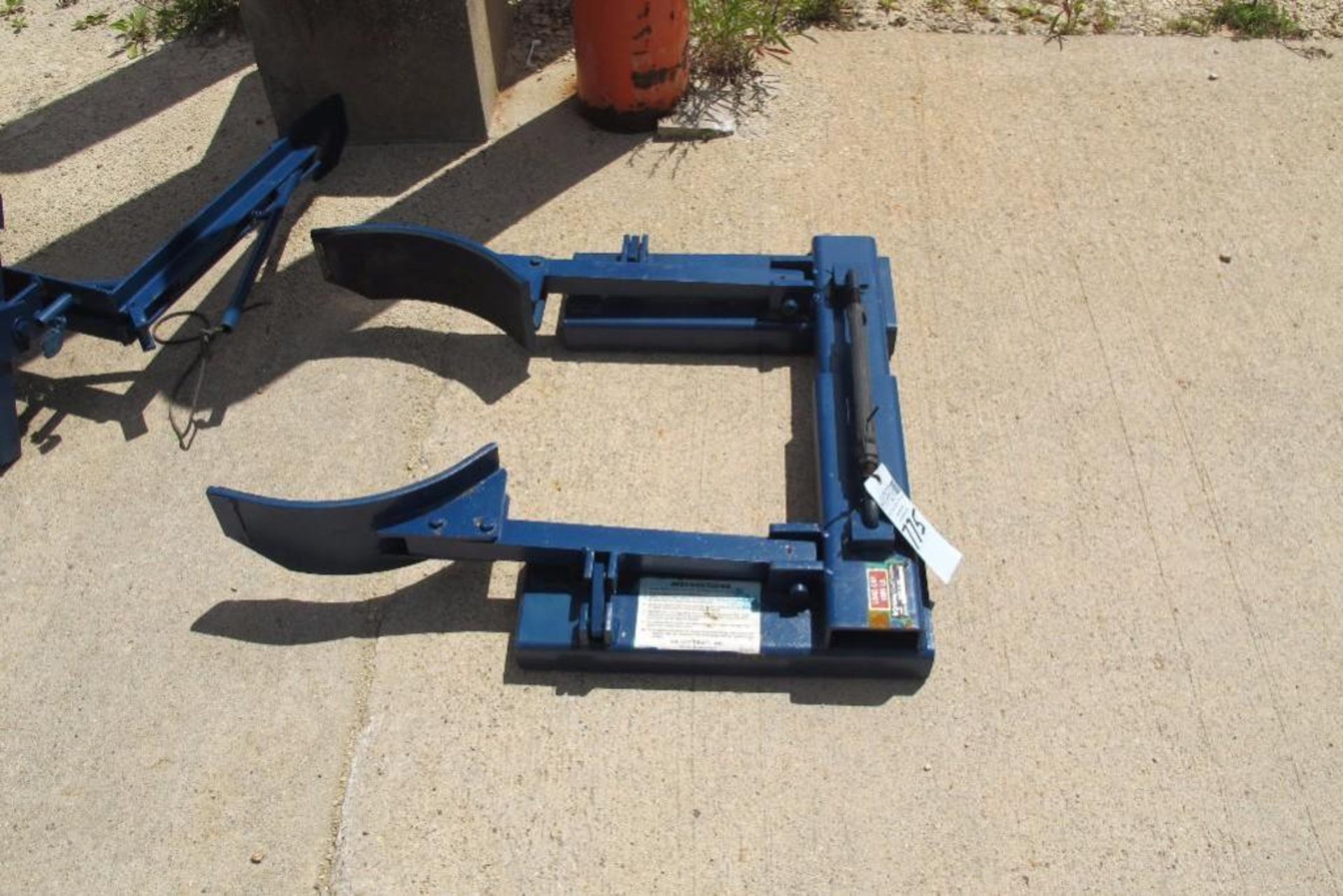 Fork lift Type Barrel Clamp