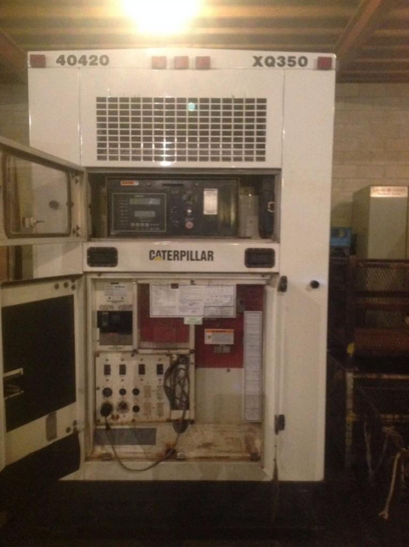 CATERPILLAR MODEL QS350 GENERATOR IN ENCLOSURE Manufacture date 8/2000 Caterpillar Model QS350 self-