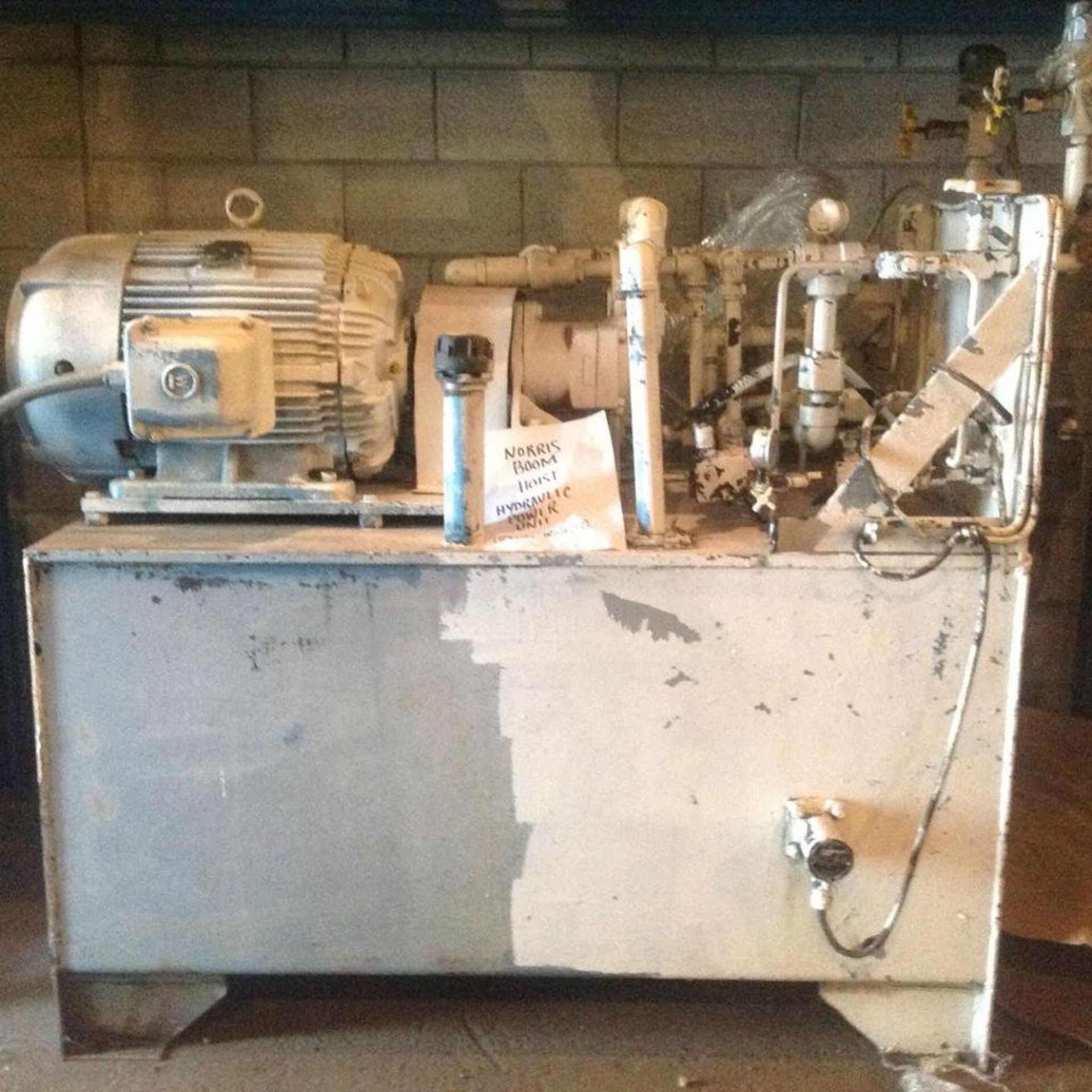 HYDRAULIC POWER UNIT Was used for Norris boom hoist it has 50HP 1770 RPM with a hydraulic storage un