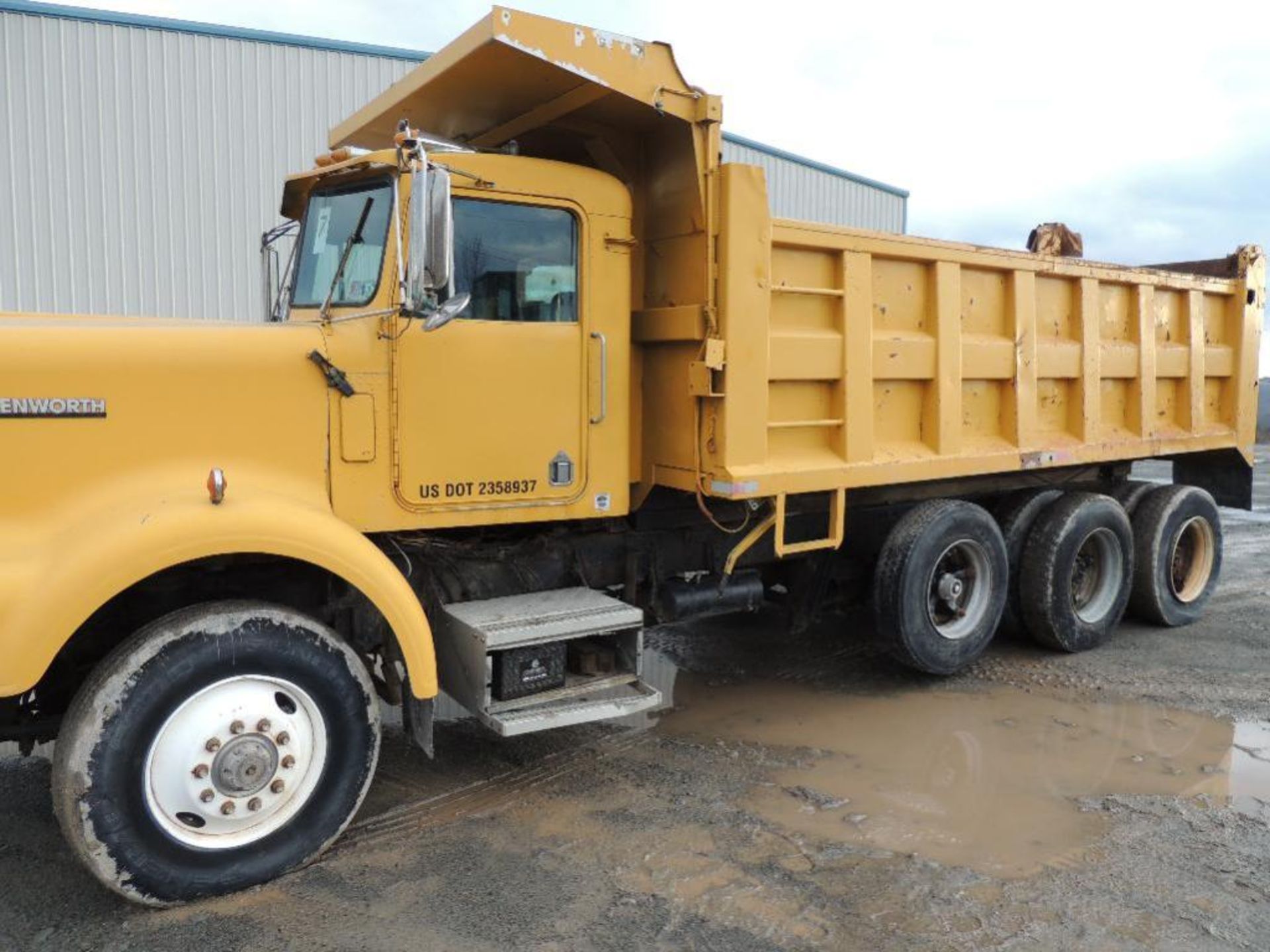 Kenworth C500 Dump Truck, Tri-Axle Dump