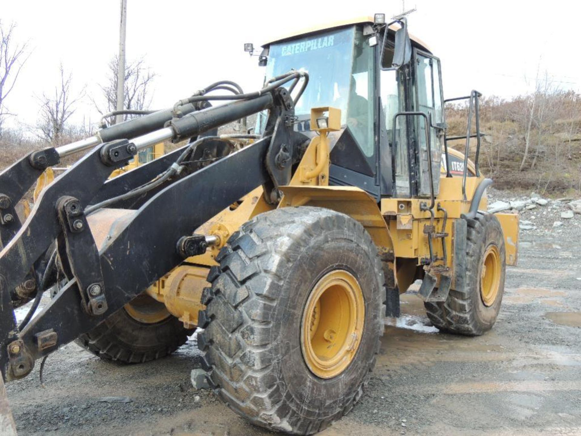 Cat IT62H , 15,810 Hrs, Forks (No Bucket), S/N JM5600155 - Image 3 of 11