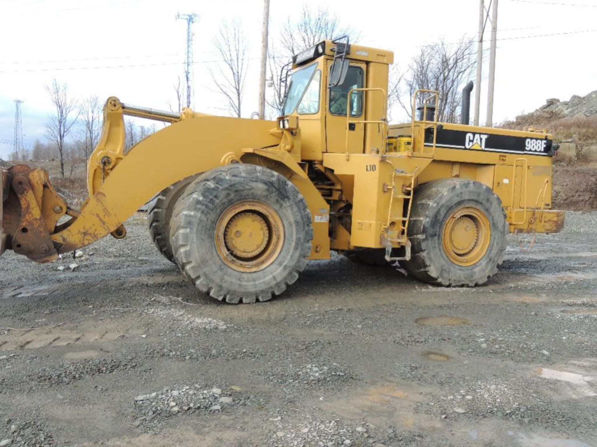 Cat 988F Wheel Loader, 15,592 Hrs, Forks (No Bucket) S/N 8YG00342