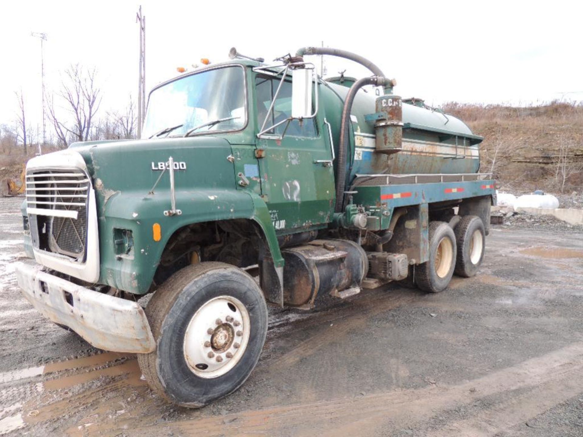 Ford L8000 Water Truck, 1988 Year, 459,222 Miles, Vin 1FDYW80UTJVA16375 - Image 2 of 5