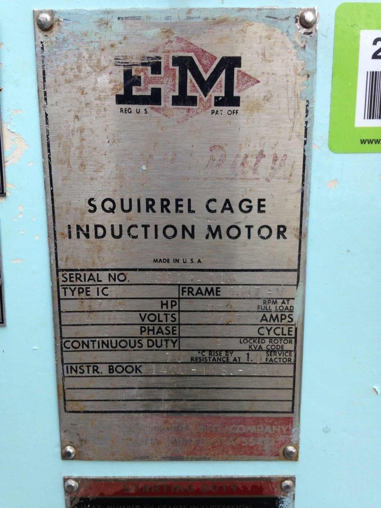1- EM Squirrel Cage Induction motor 700 HP 4000v 884 RPM Frame 3317-v s/n 269194014. - Image 3 of 6