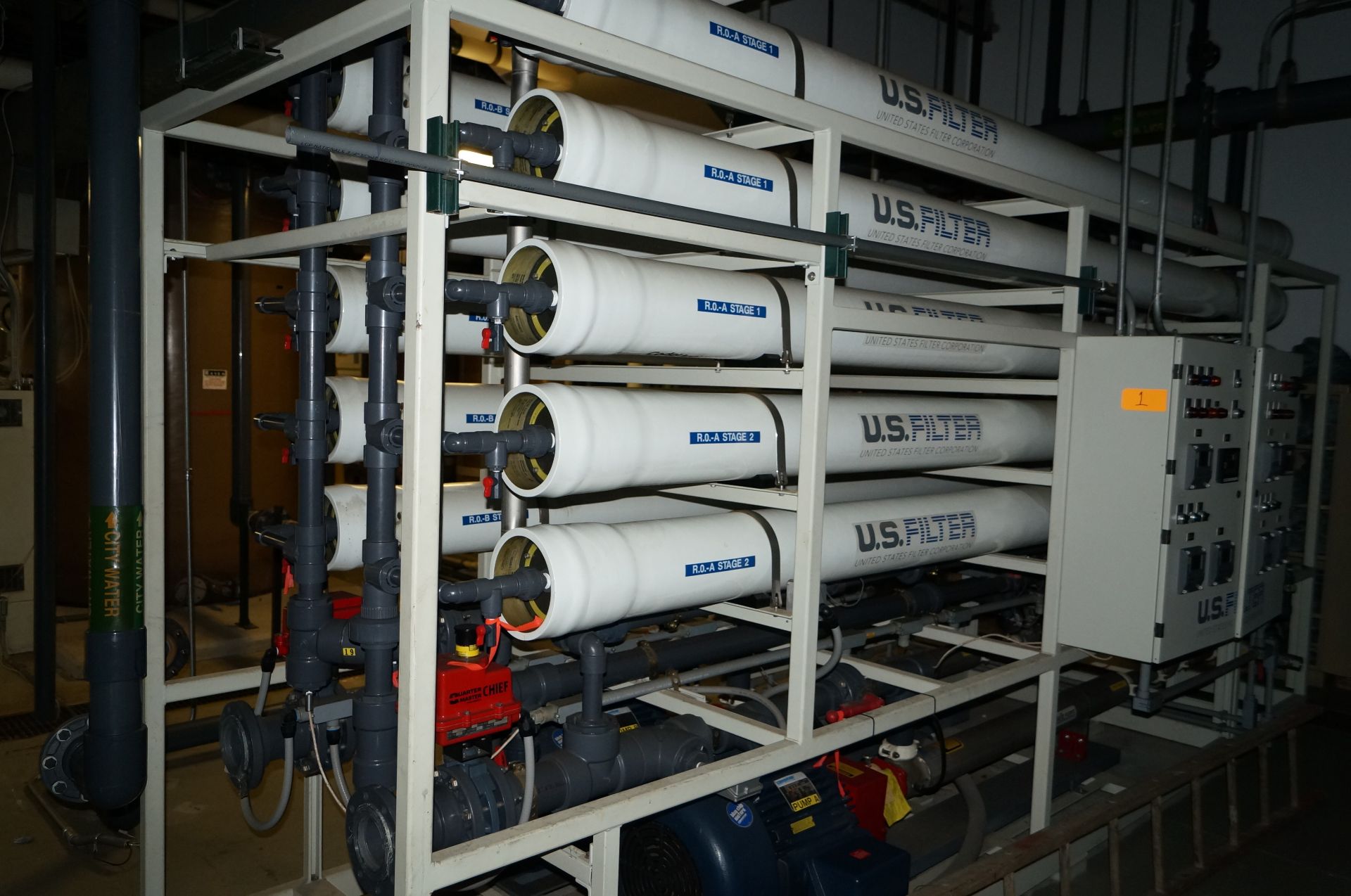 U.S. FILTER WATER PURIFICATION / DEIONIZATION SYSTEM with BARNSTEAD WATER DISTRIBUTION SYSTEM, ALLEN - Image 8 of 11