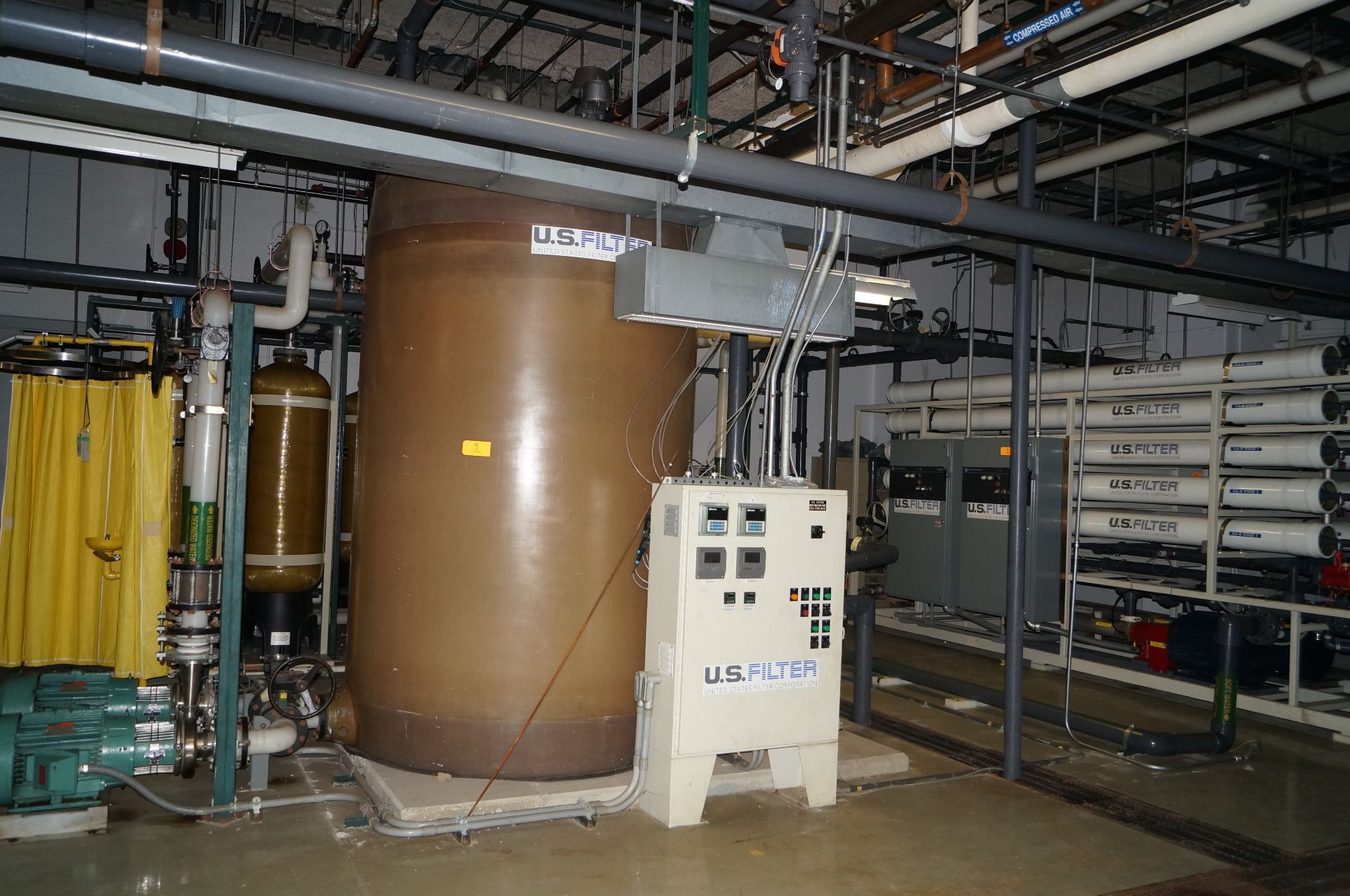 U.S. FILTER WATER PURIFICATION / DEIONIZATION SYSTEM with BARNSTEAD WATER DISTRIBUTION SYSTEM, ALLEN