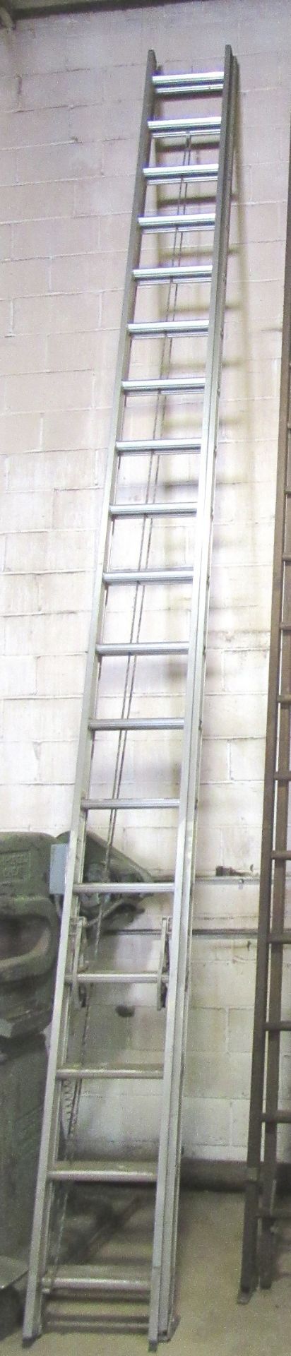 36' Werner Mod.1336-2 Aluminum Extension Ladder