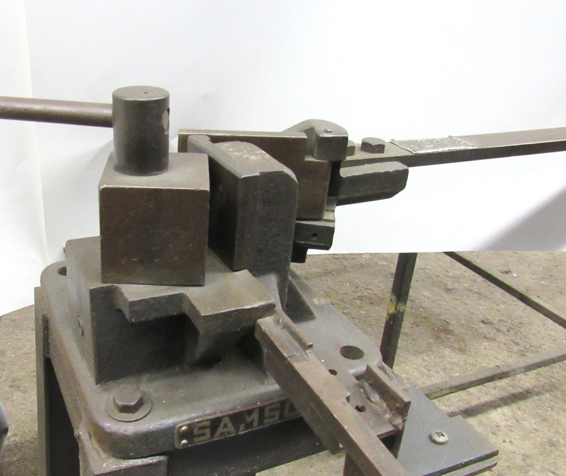 Samson No.1 Angle Bender - 3/16" x 3", 1/4" x 2-1/2" x 3/8" x 1" Flats, 1/2" Rounds & Flats, 2" x 2" - Image 2 of 2